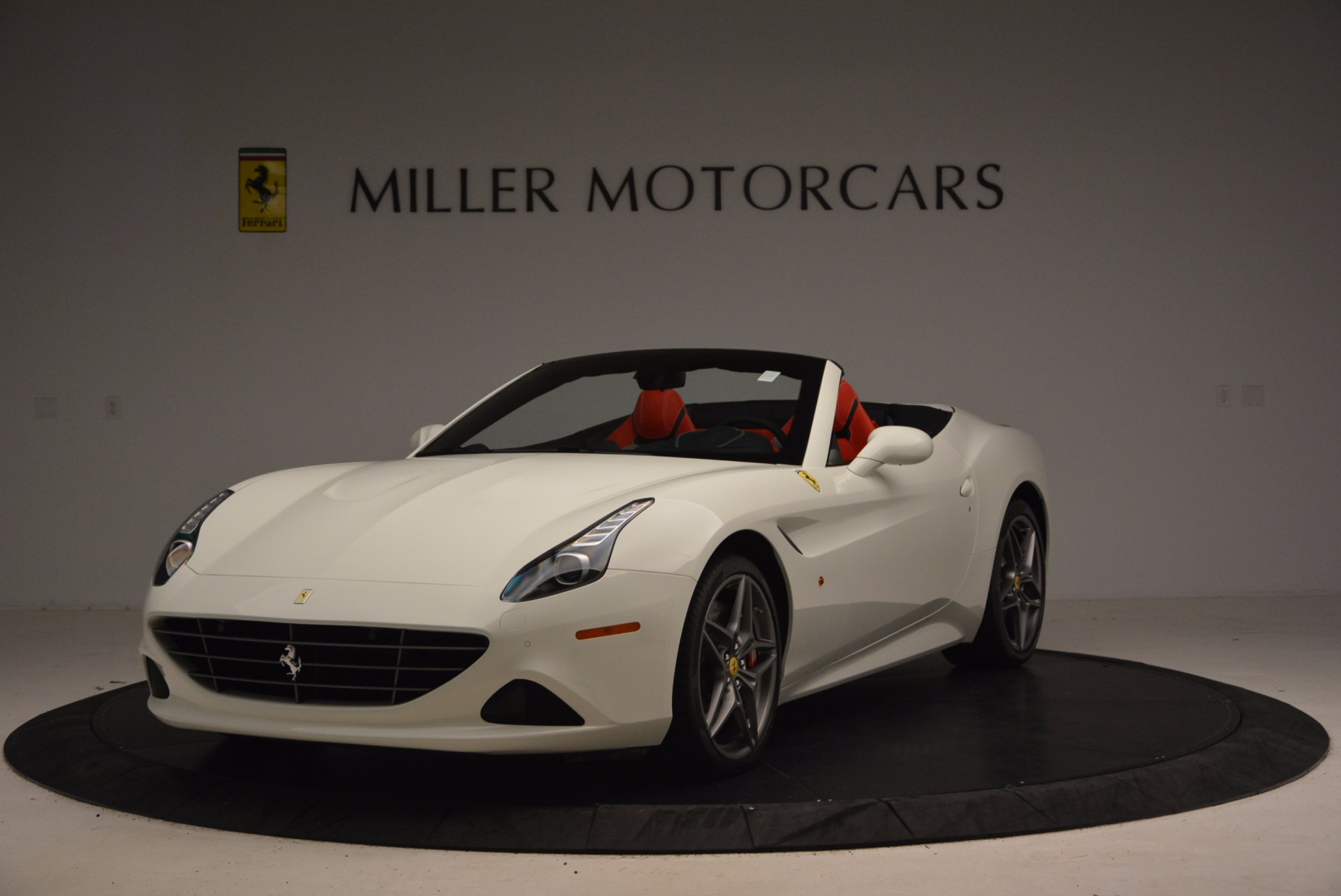 Used-2017-Ferrari-California-T