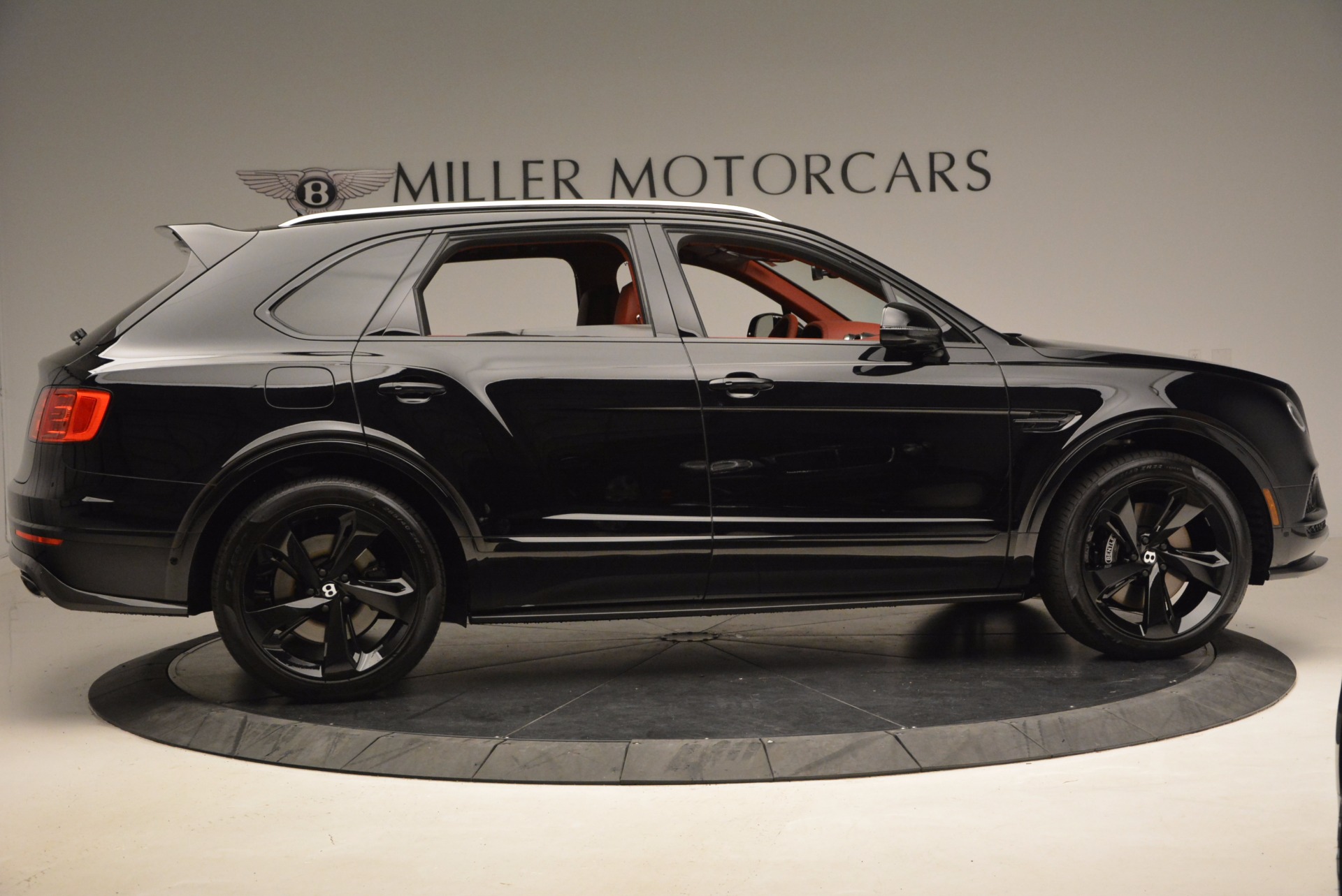 New-2018-Bentley-Bentayga-Black-Edition