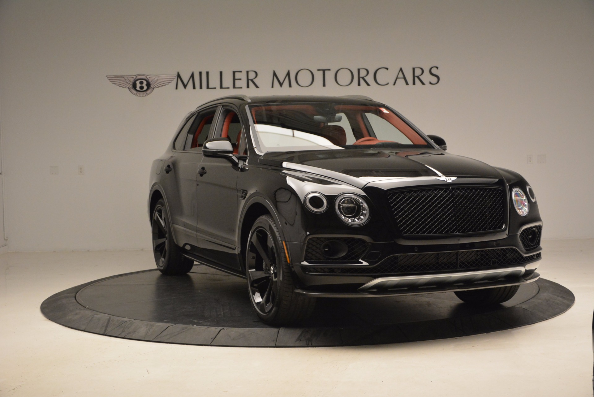 New-2018-Bentley-Bentayga-Black-Edition