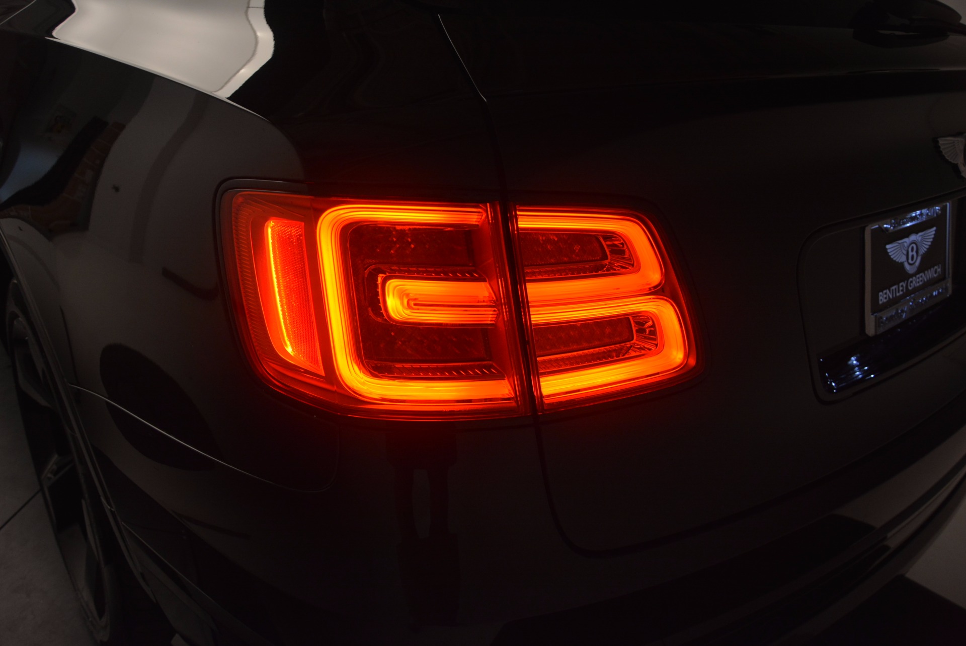 New-2018-Bentley-Bentayga-Black-Edition