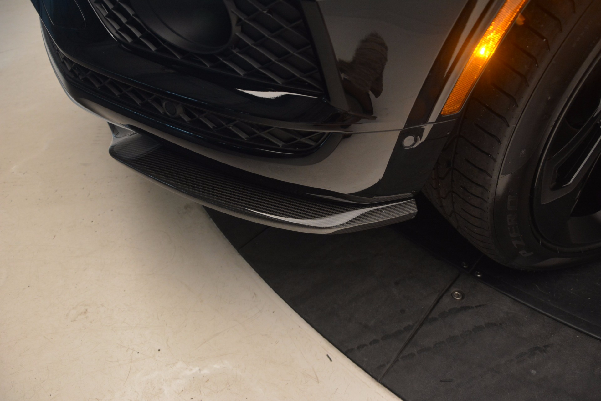 New-2018-Bentley-Bentayga-Black-Edition