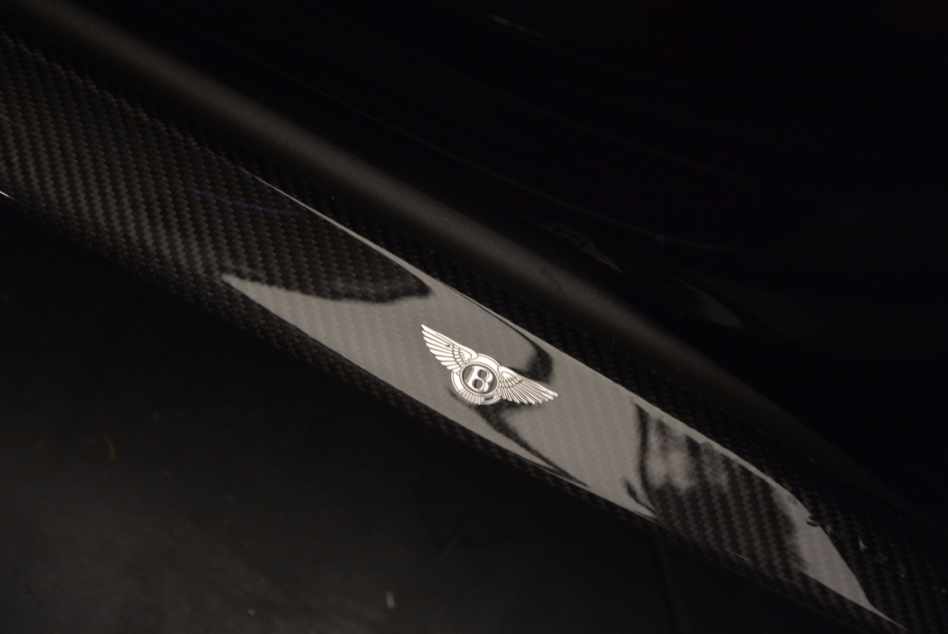 New-2018-Bentley-Bentayga-Black-Edition