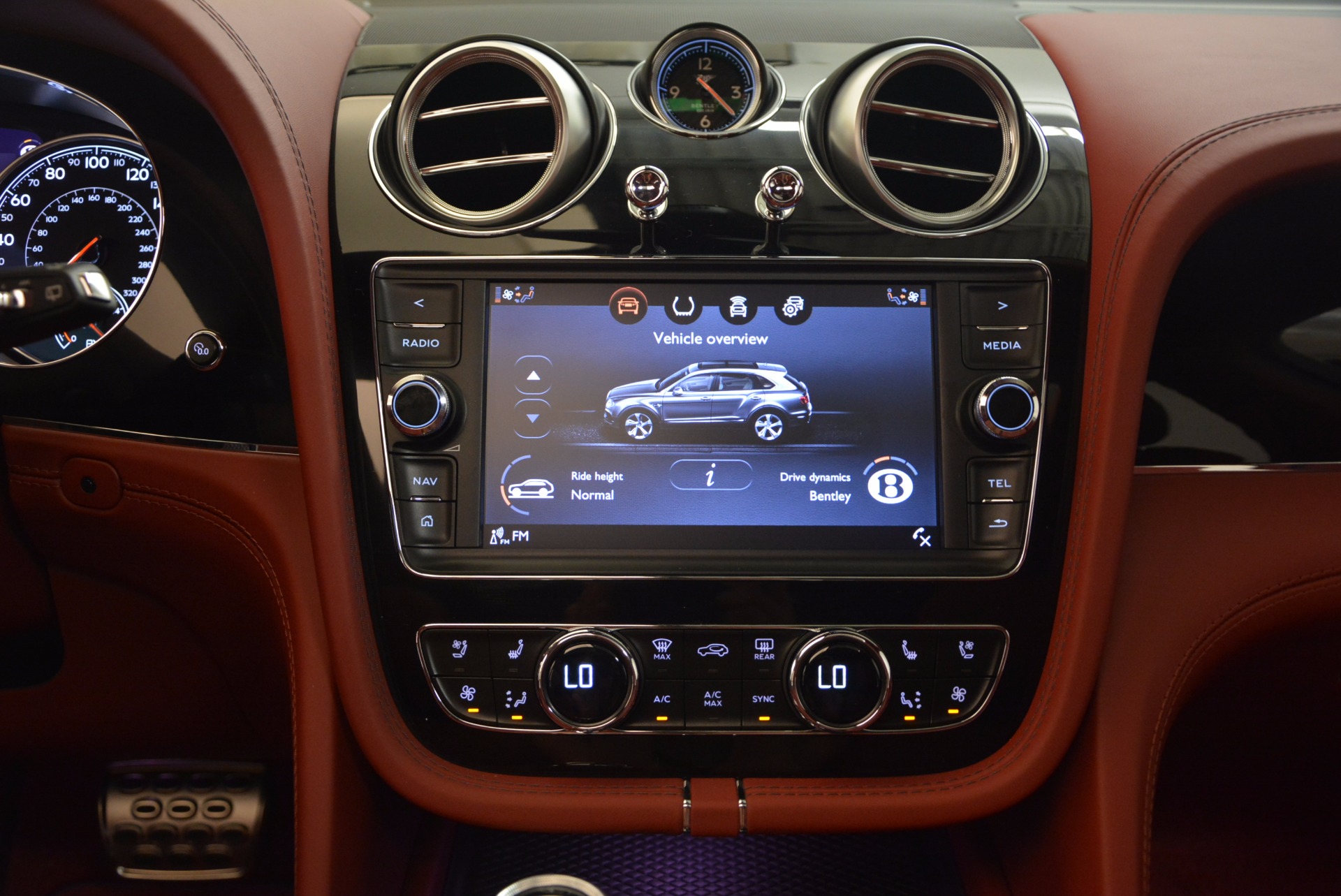 New-2018-Bentley-Bentayga-Black-Edition