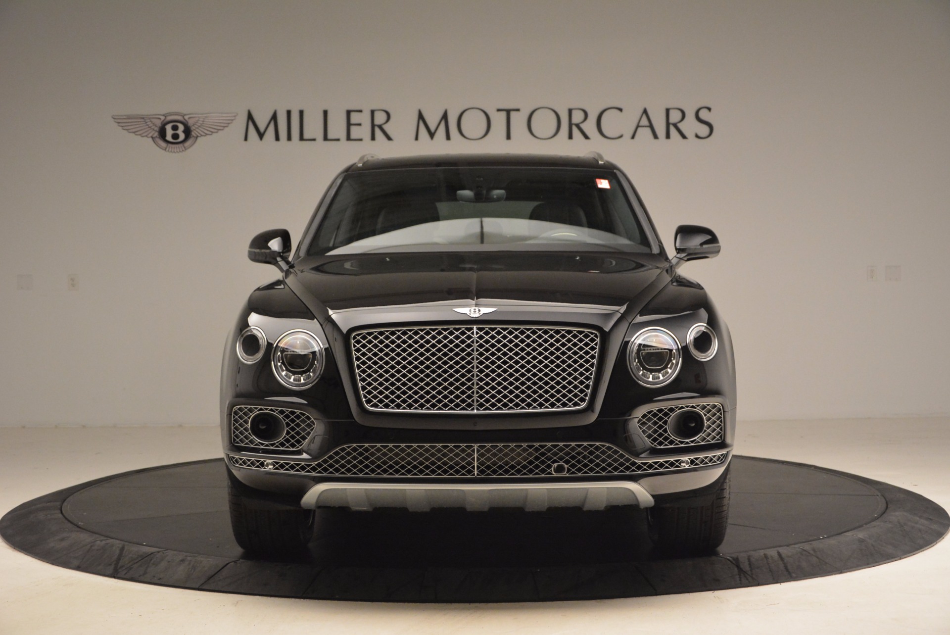 New-2018-Bentley-Bentayga-Signature