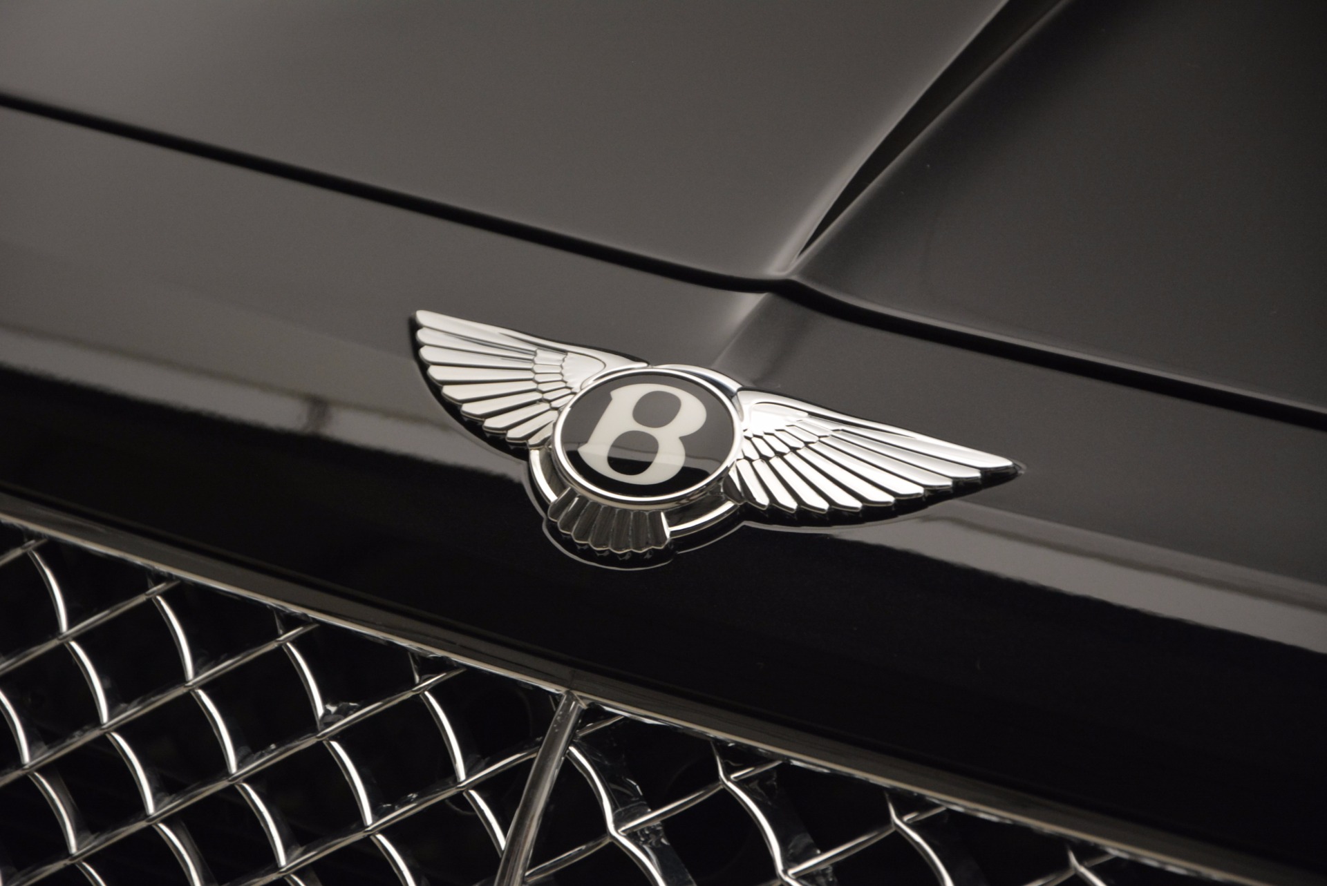 New-2018-Bentley-Bentayga-Signature