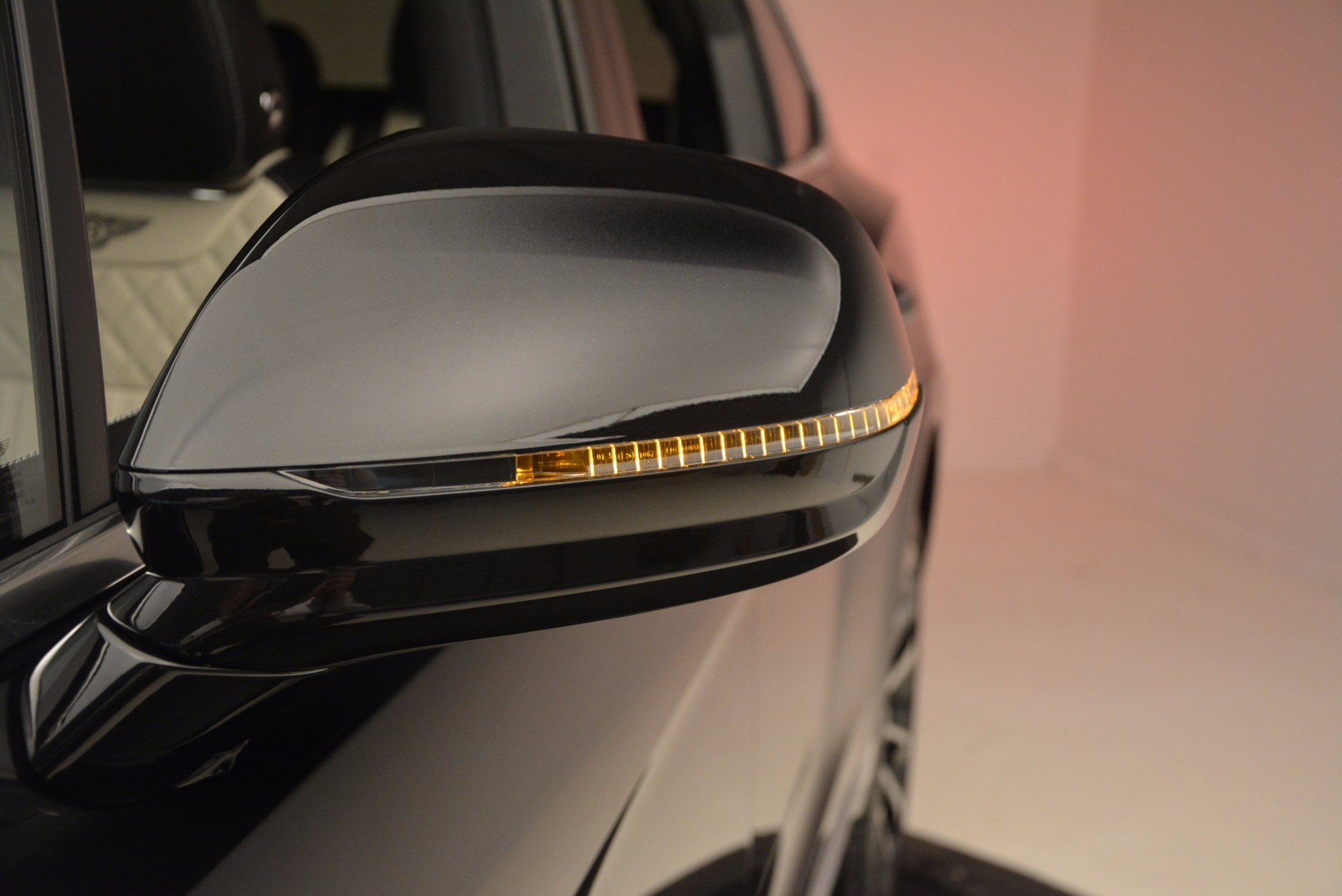 New-2018-Bentley-Bentayga-Signature