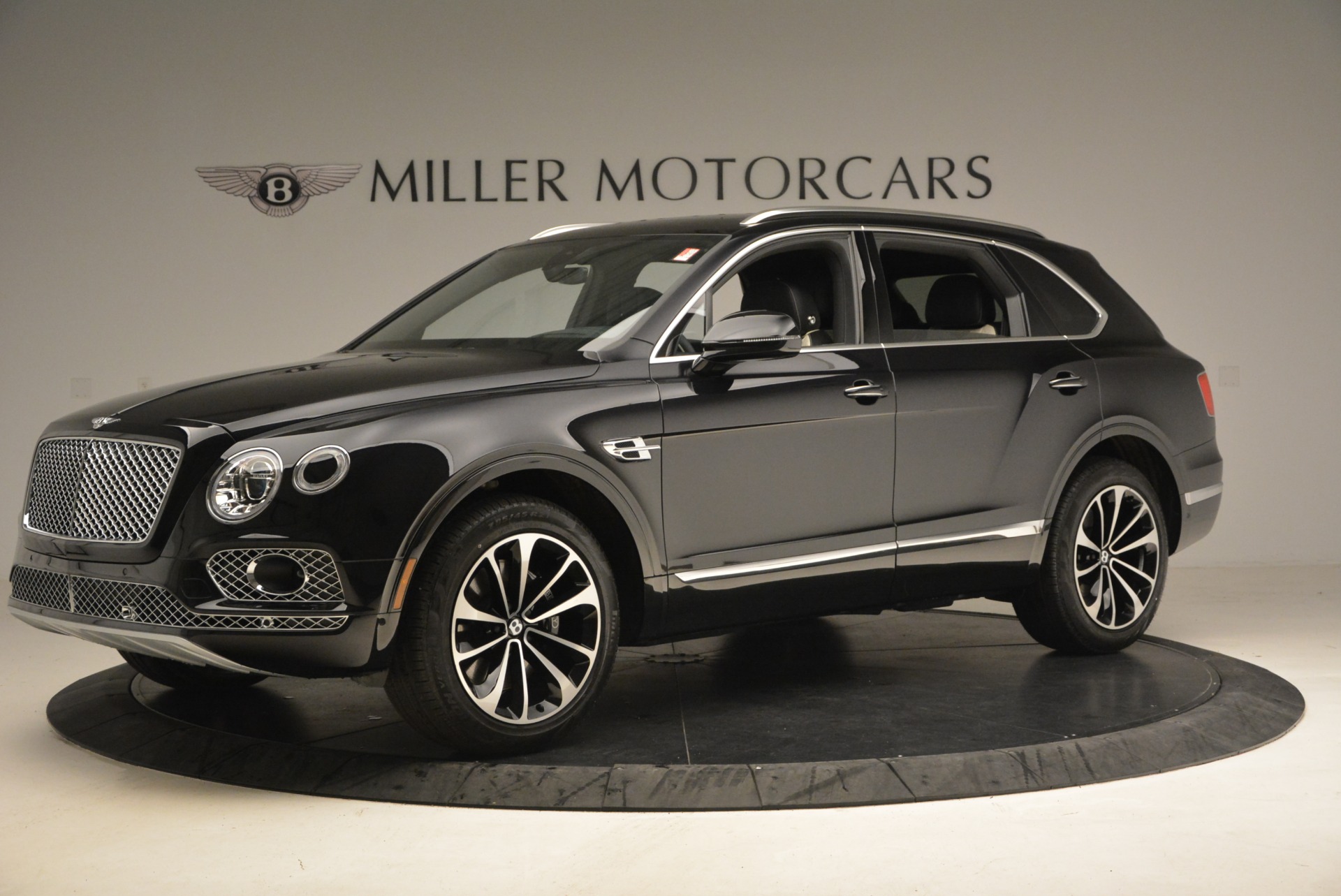 New-2018-Bentley-Bentayga-Signature