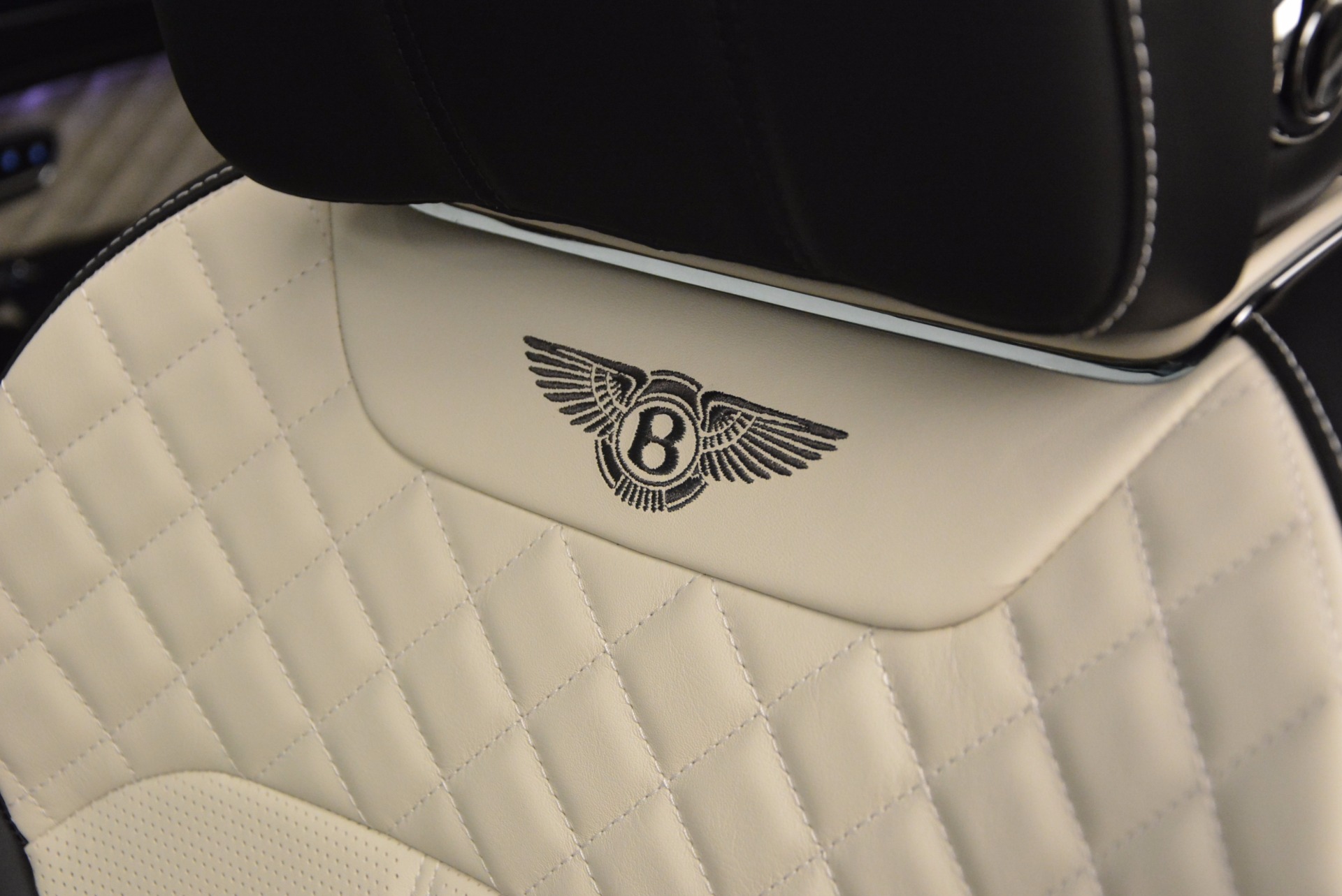 New-2018-Bentley-Bentayga-Signature