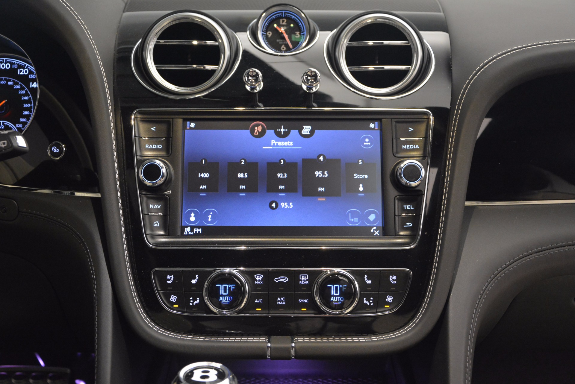 New-2018-Bentley-Bentayga-Signature