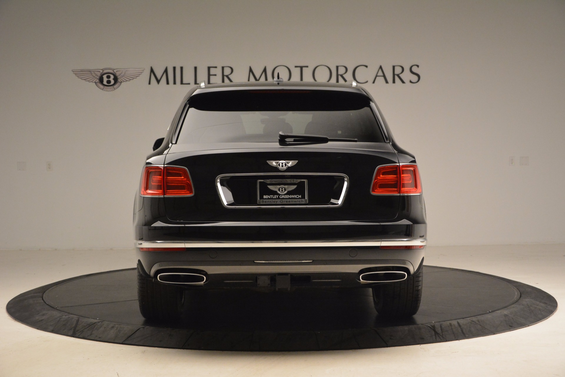 New-2018-Bentley-Bentayga-Signature