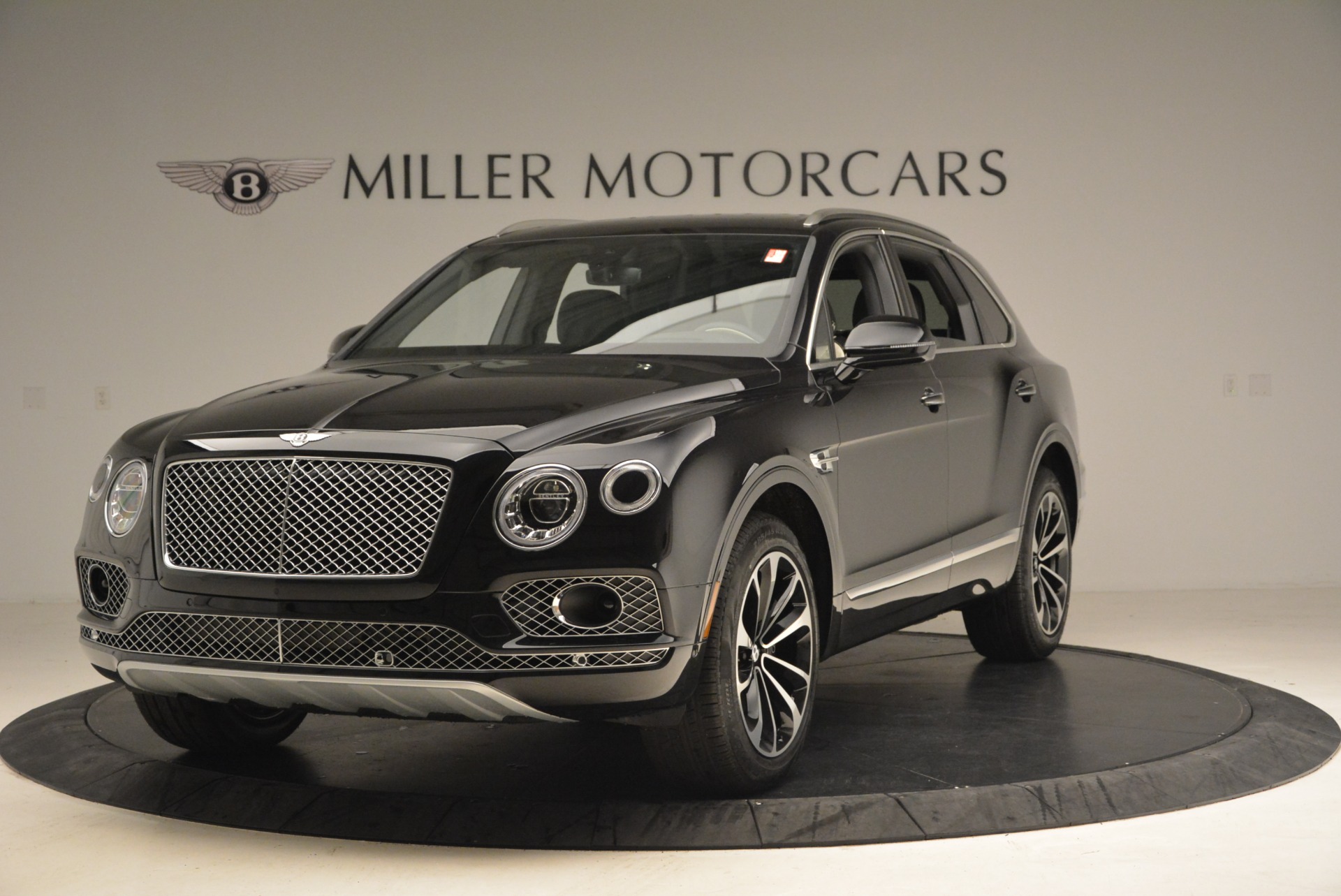 New-2018-Bentley-Bentayga-Signature