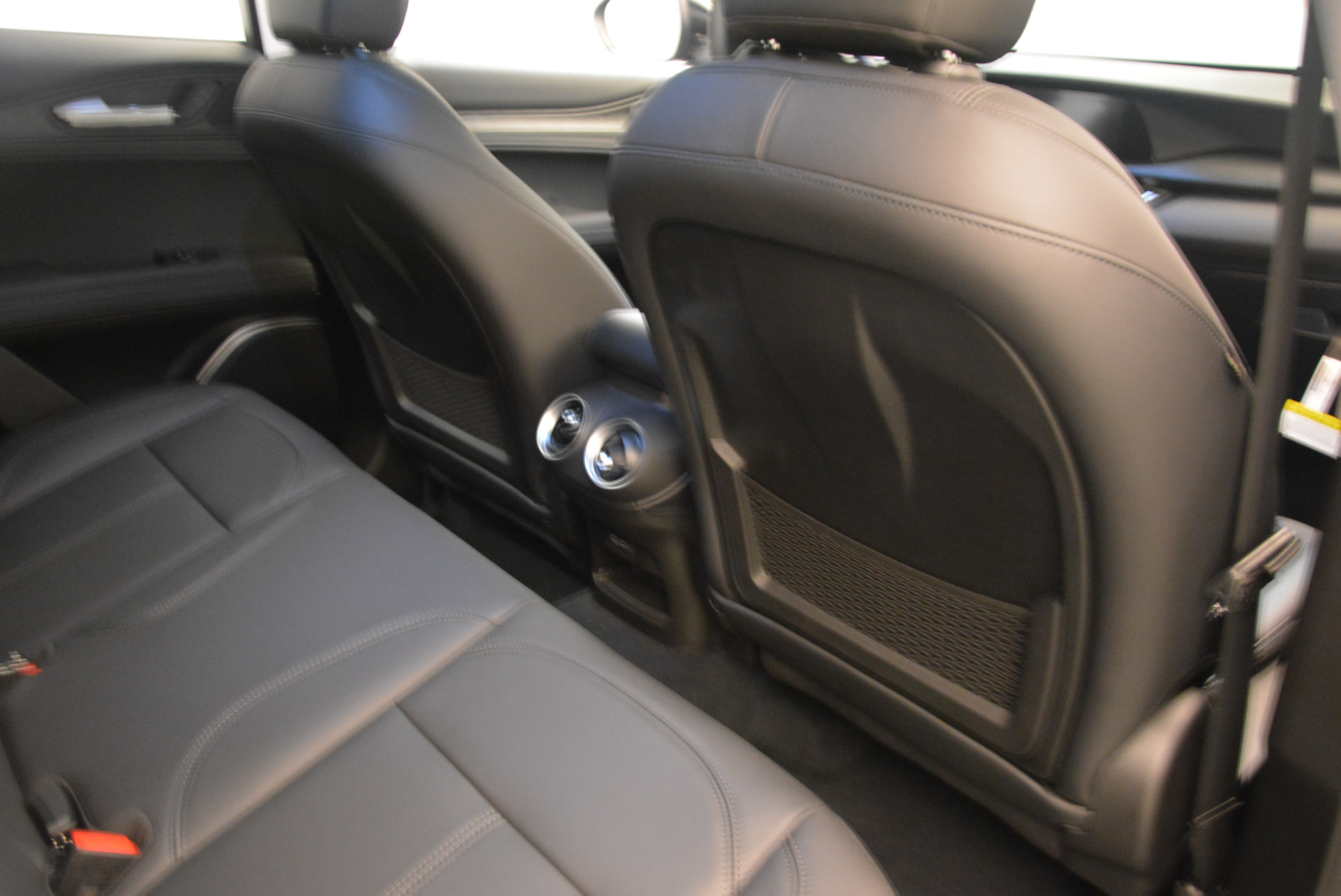 New-2018-Alfa-Romeo-Stelvio-Q4