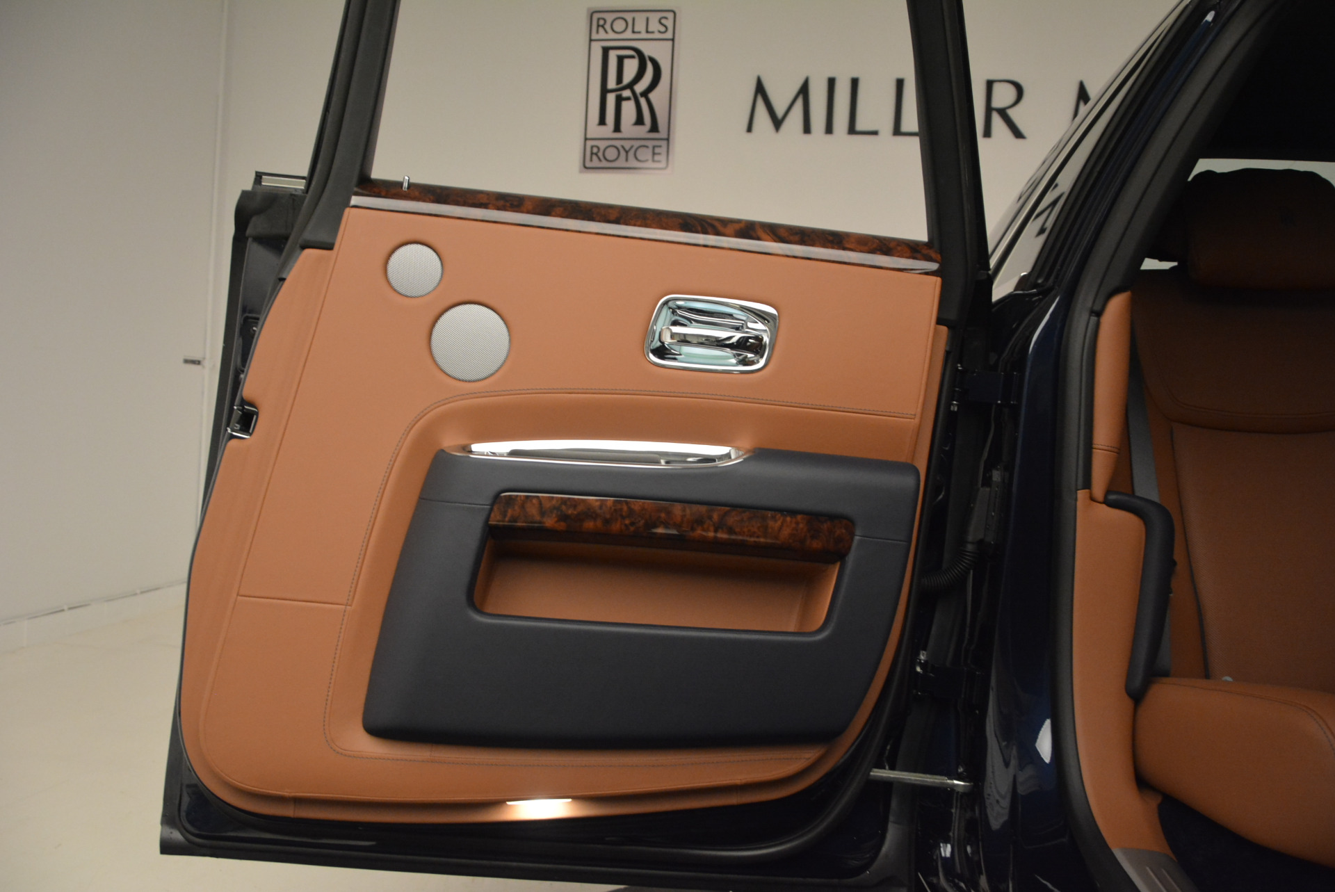 New-2018-Rolls-Royce-Ghost