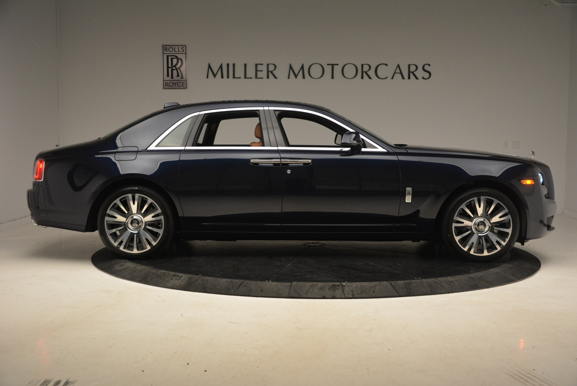 New-2018-Rolls-Royce-Ghost