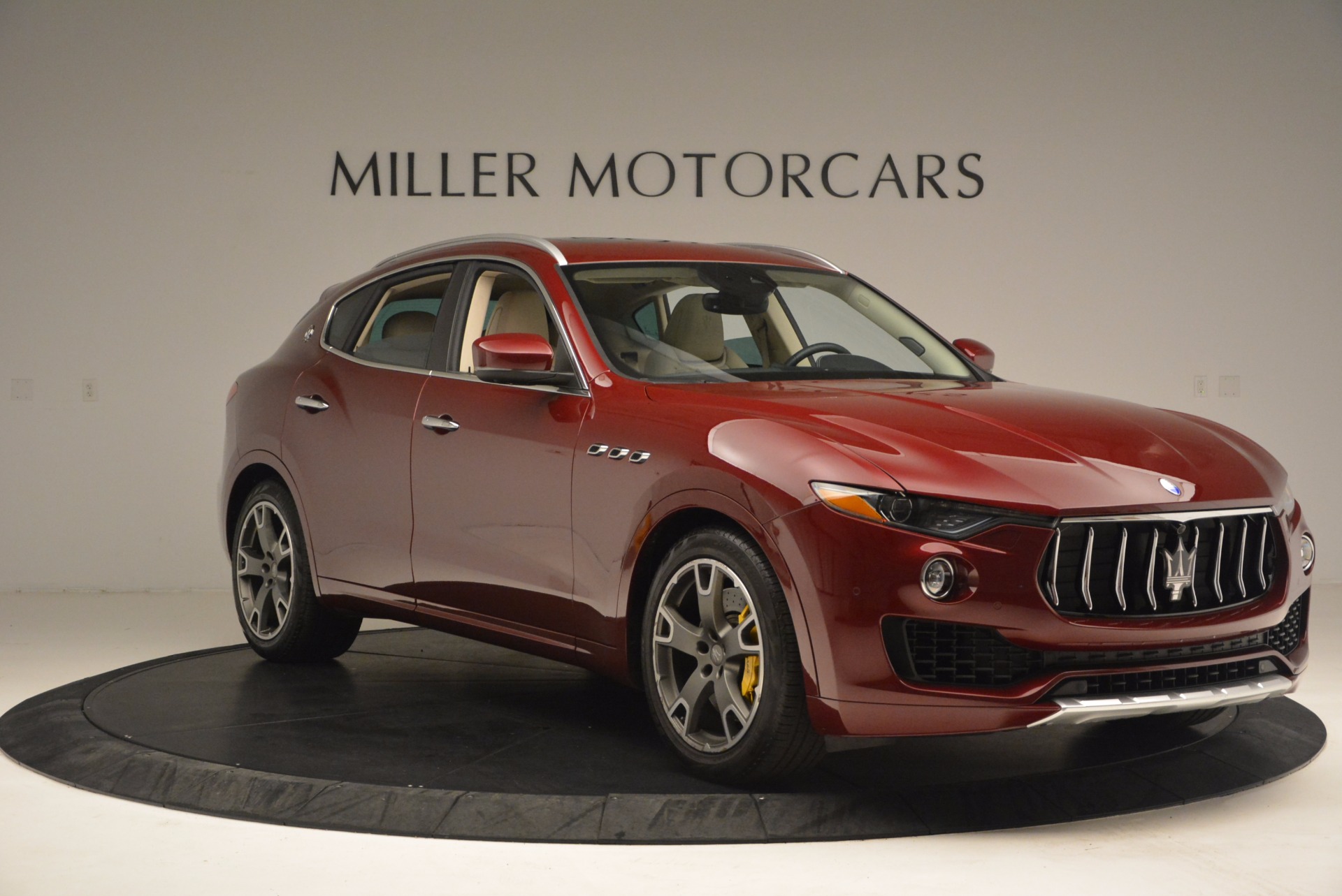 Used-2017-Maserati-Levante-S