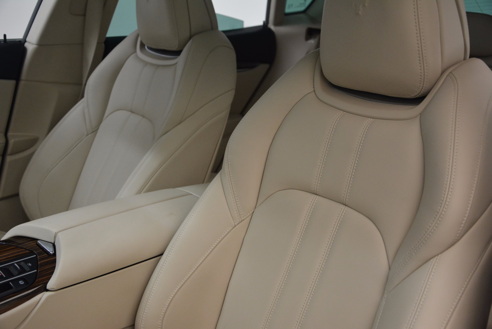 Used-2017-Maserati-Levante-S