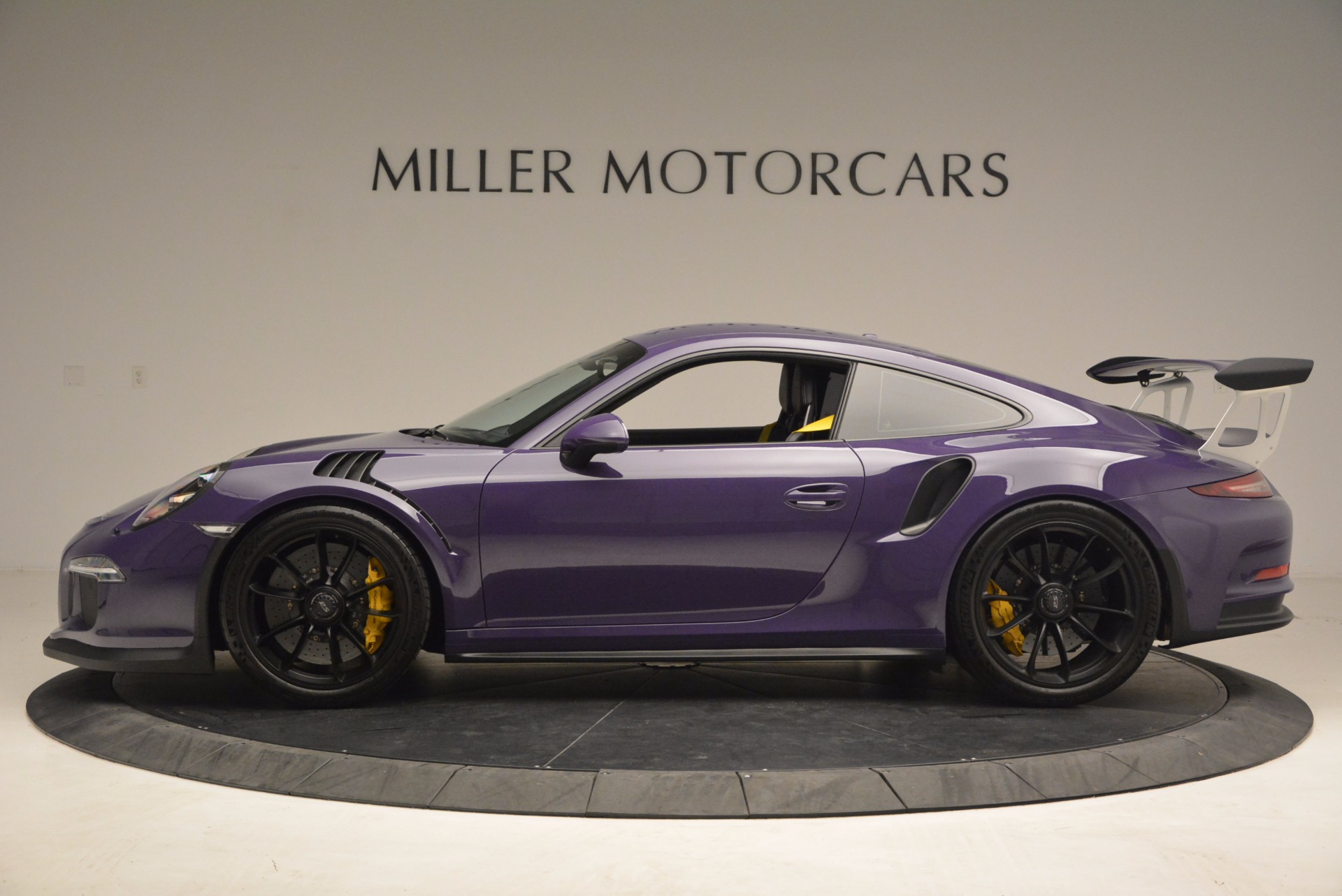 Used-2016-Porsche-911-GT3-RS