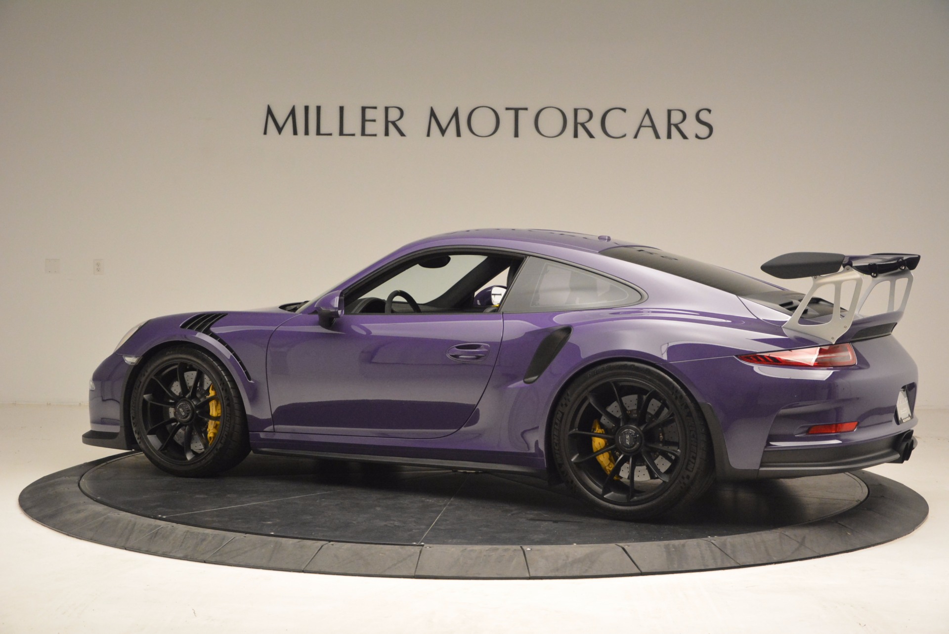 Used-2016-Porsche-911-GT3-RS