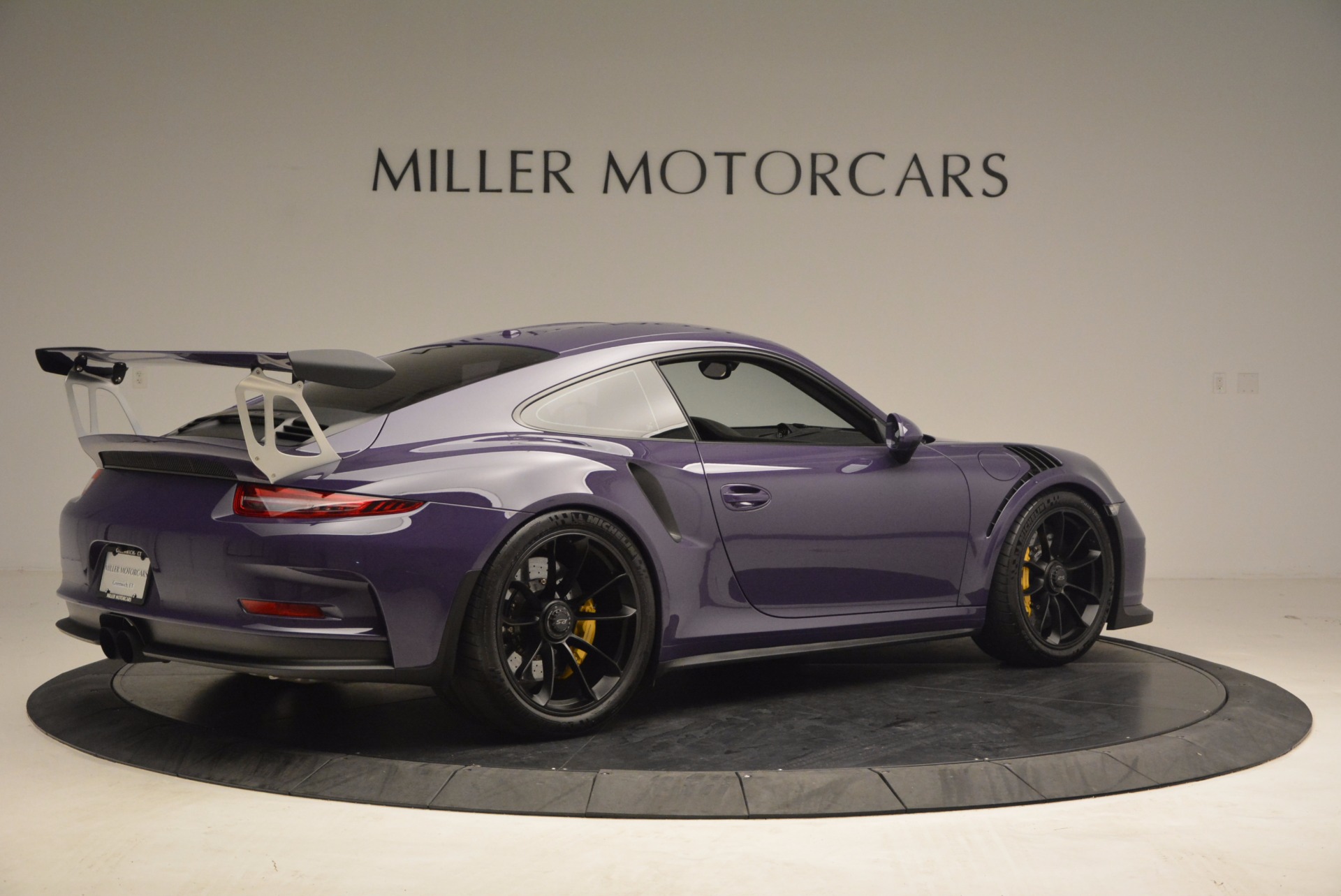 Used-2016-Porsche-911-GT3-RS