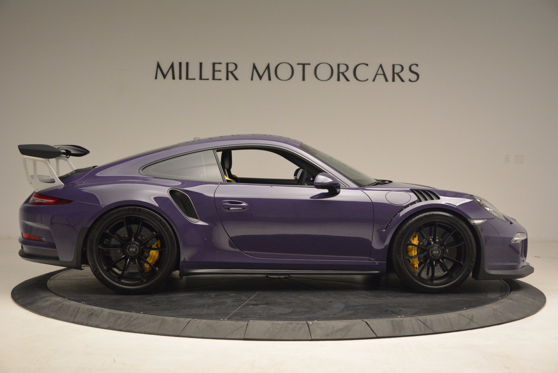 Used-2016-Porsche-911-GT3-RS