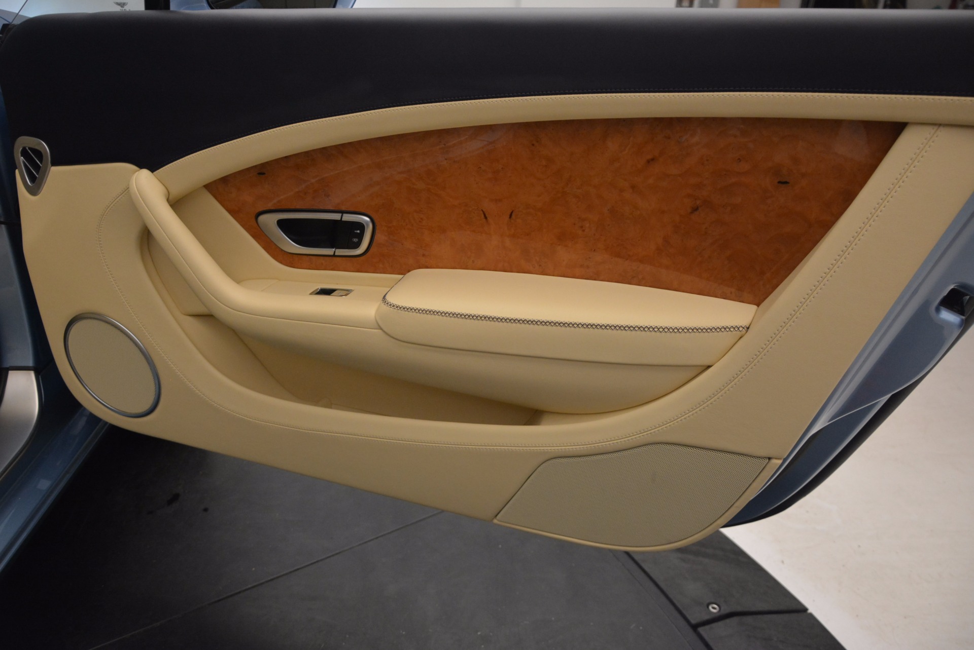 Used-2012-Bentley-Continental-GTC-W12