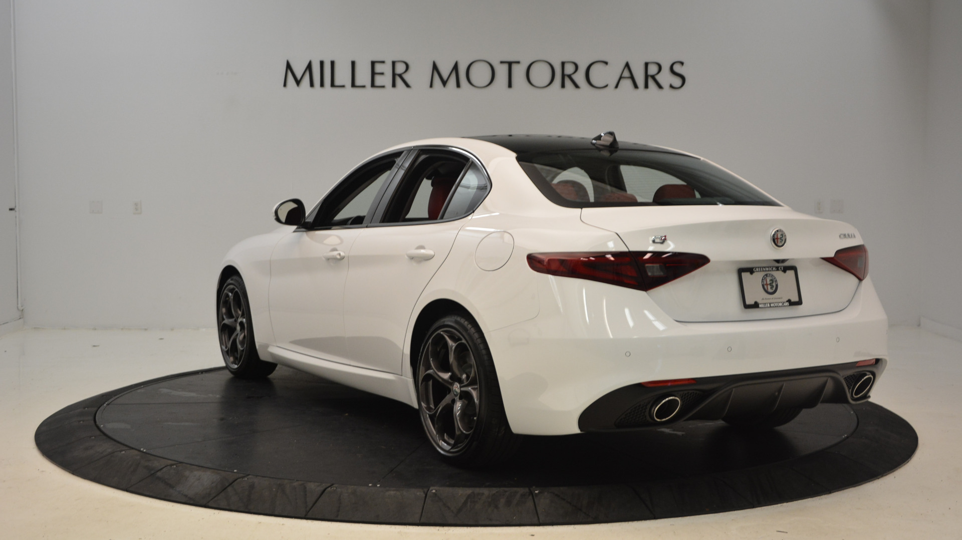 New-2017-Alfa-Romeo-Giulia-Ti-Sport-Q4