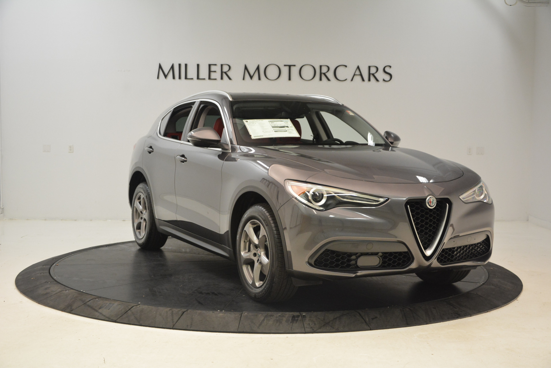 New-2018-Alfa-Romeo-Stelvio-Q4