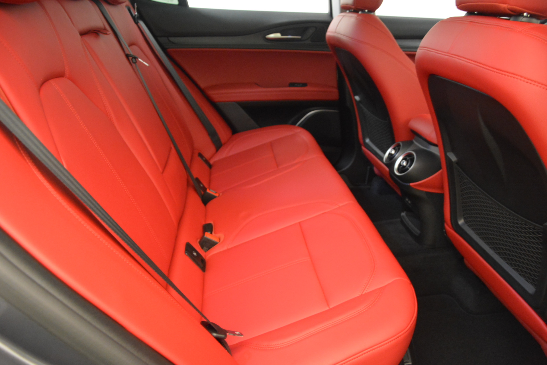 New-2018-Alfa-Romeo-Stelvio-Q4