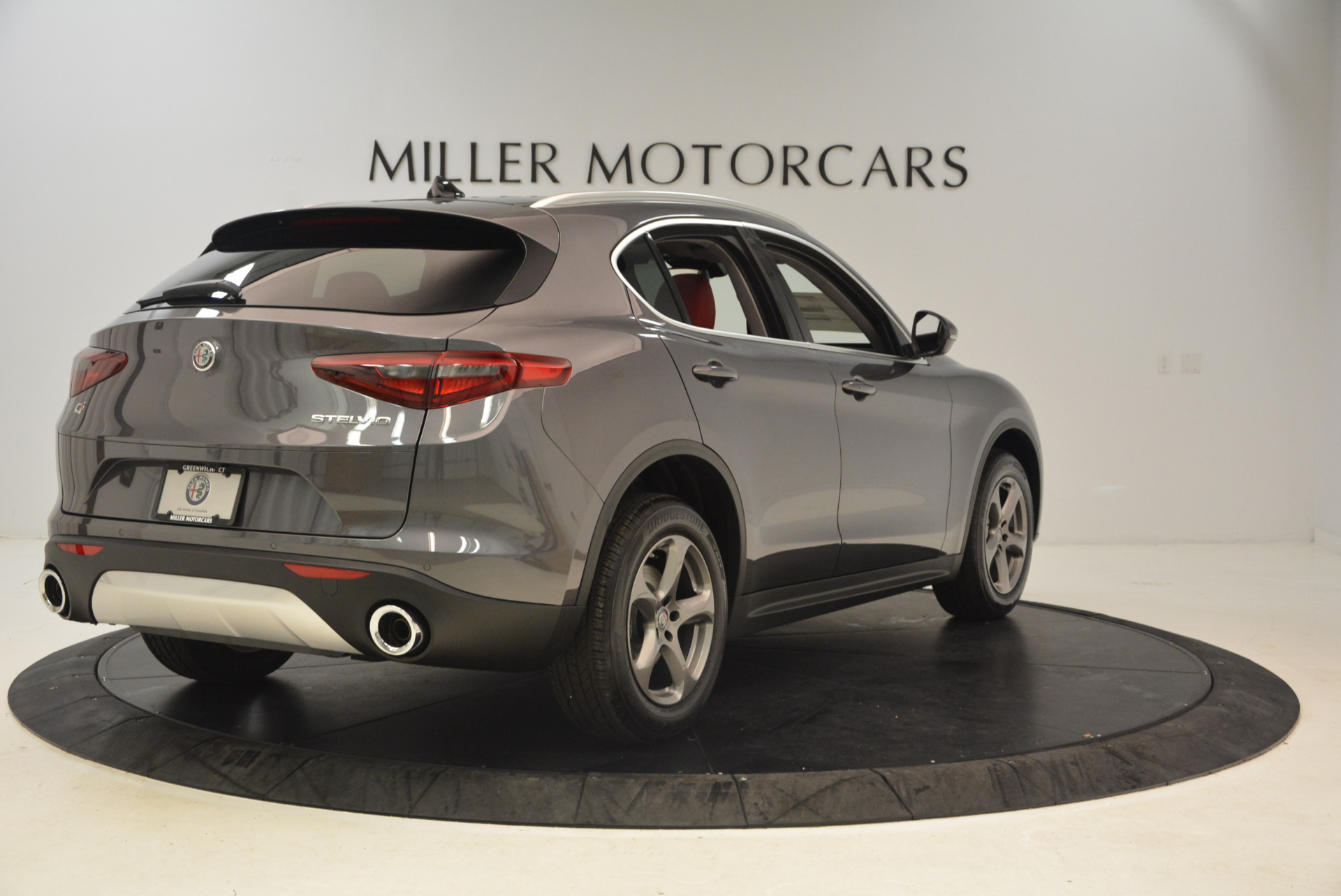 New-2018-Alfa-Romeo-Stelvio-Q4