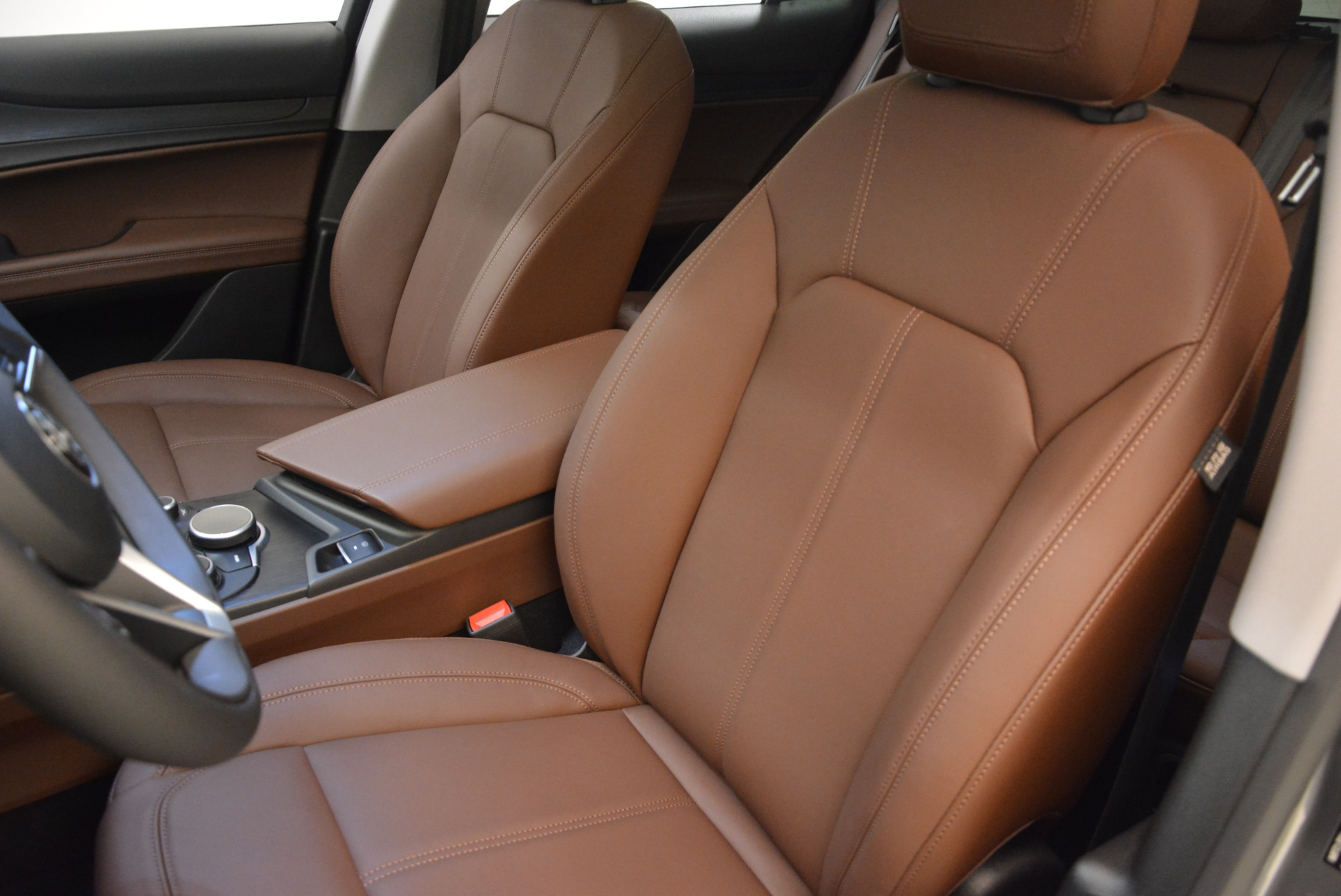 New-2018-Alfa-Romeo-Stelvio-Q4