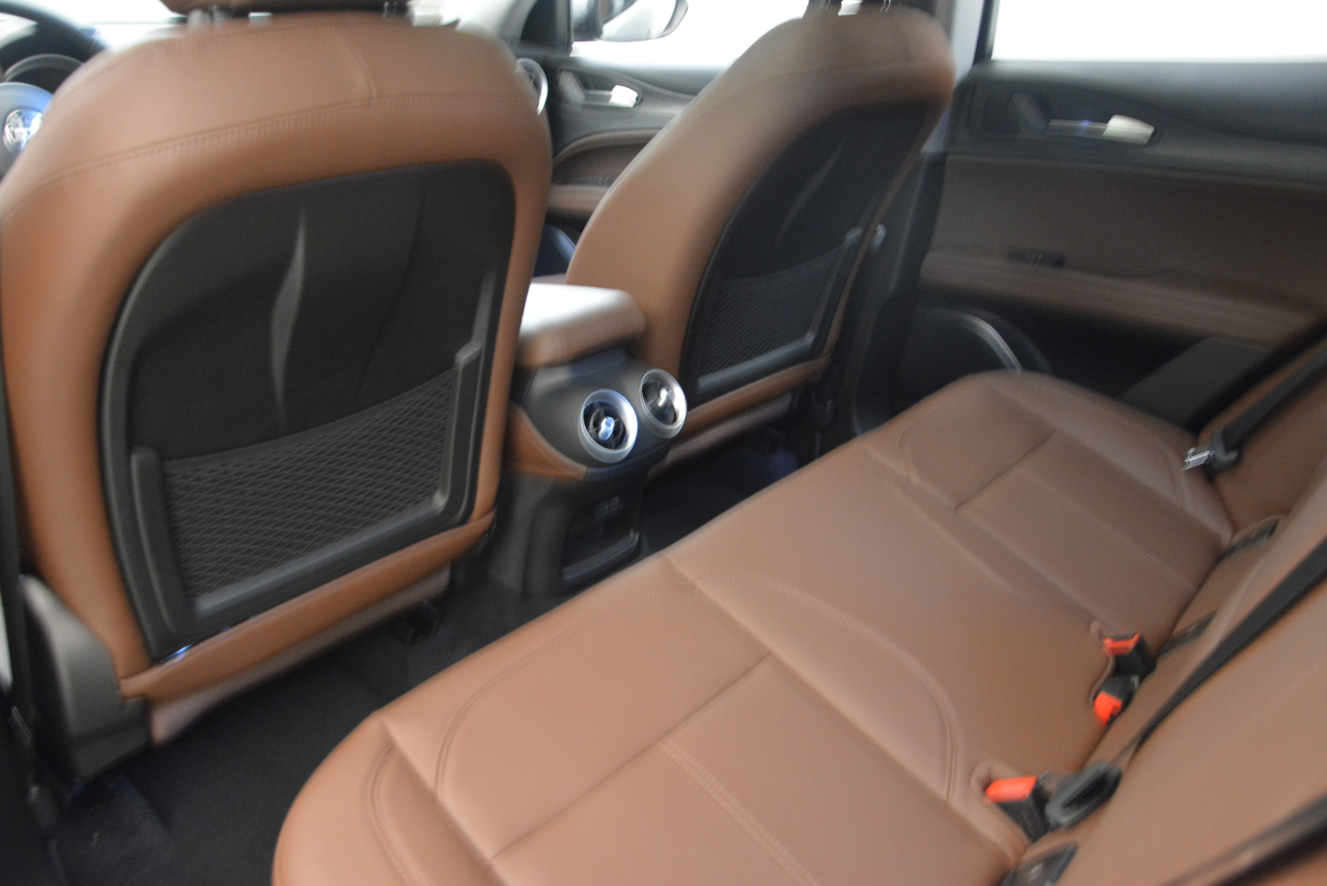 New-2018-Alfa-Romeo-Stelvio-Q4