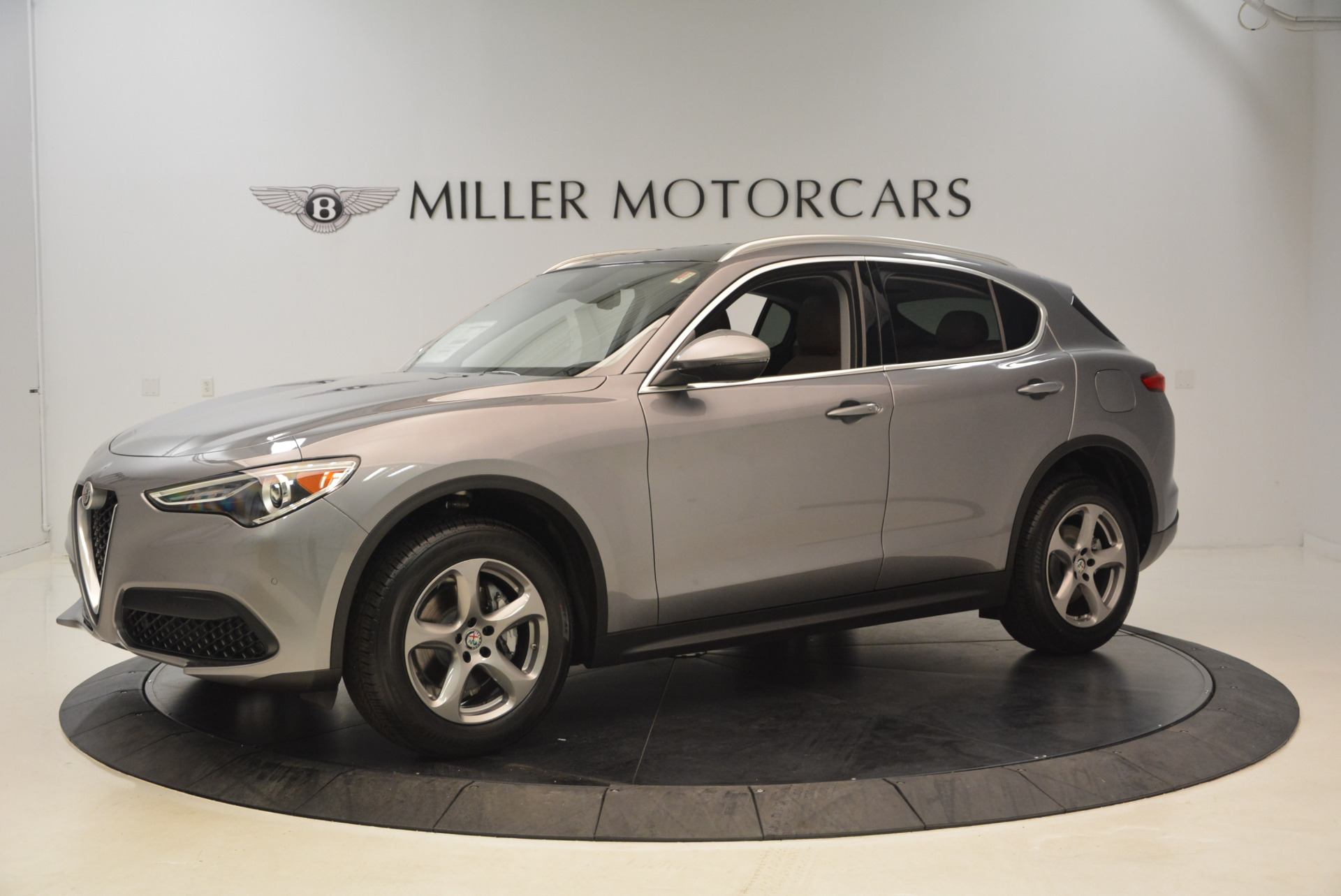 New-2018-Alfa-Romeo-Stelvio-Q4