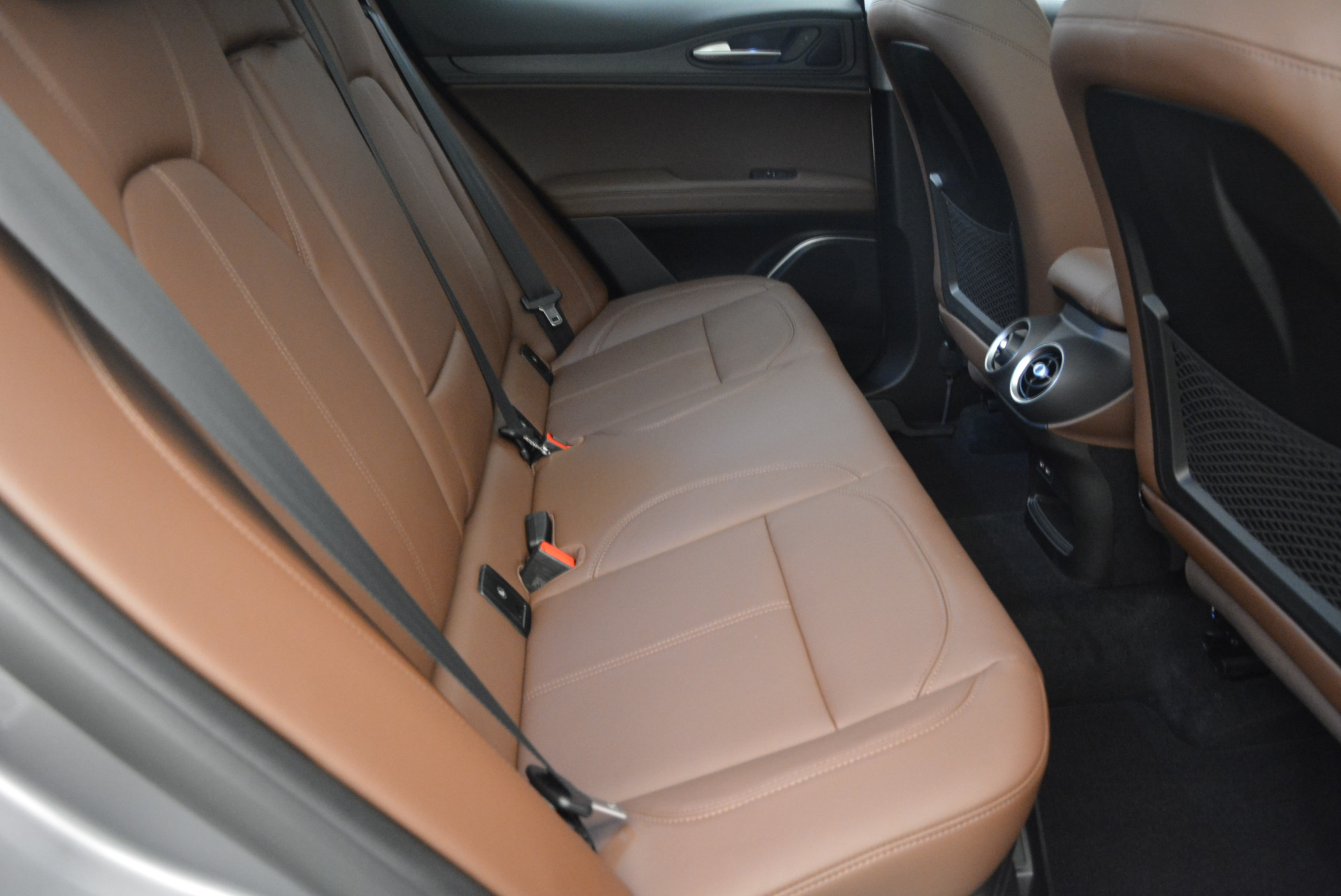 New-2018-Alfa-Romeo-Stelvio-Q4