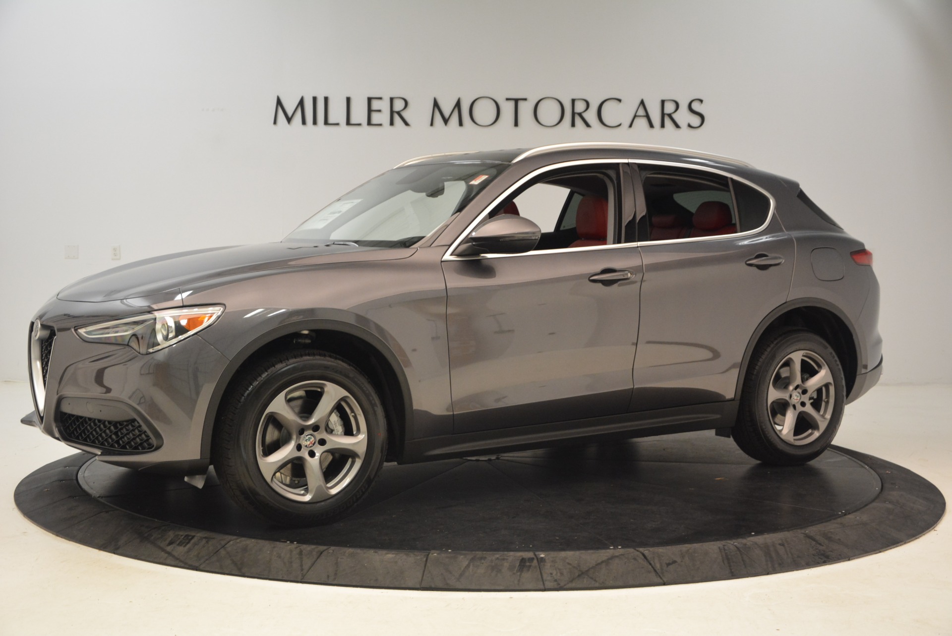 New-2018-Alfa-Romeo-Stelvio-Q4