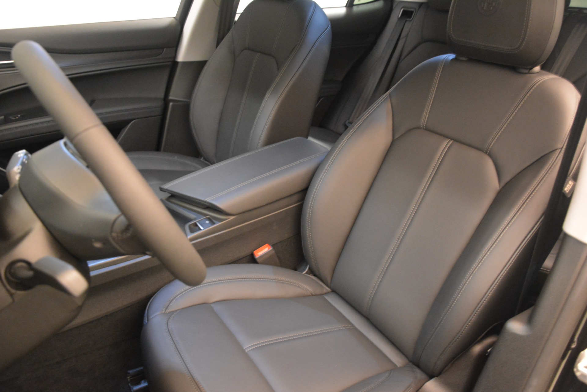 New-2018-Alfa-Romeo-Stelvio-Q4