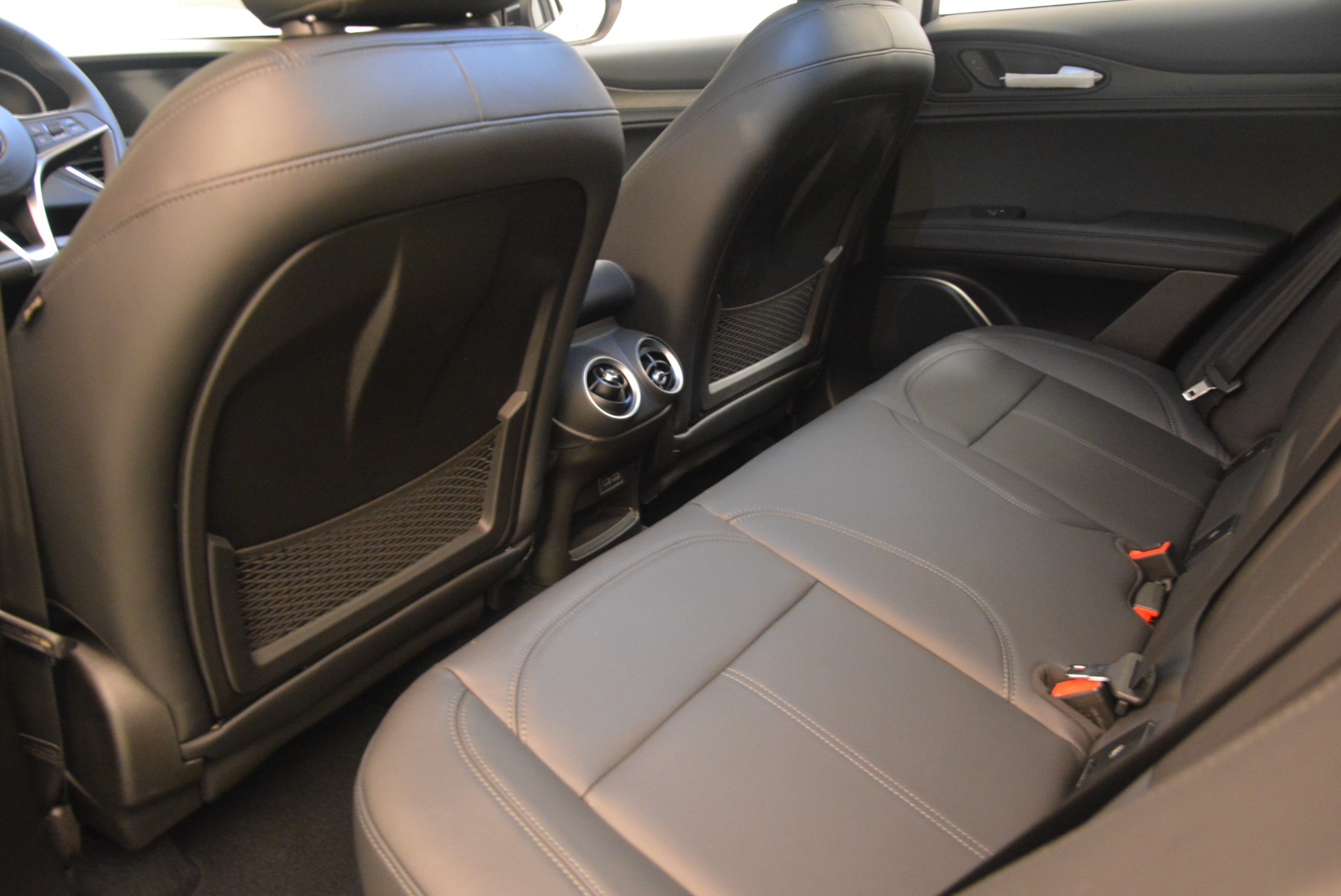 New-2018-Alfa-Romeo-Stelvio-Q4