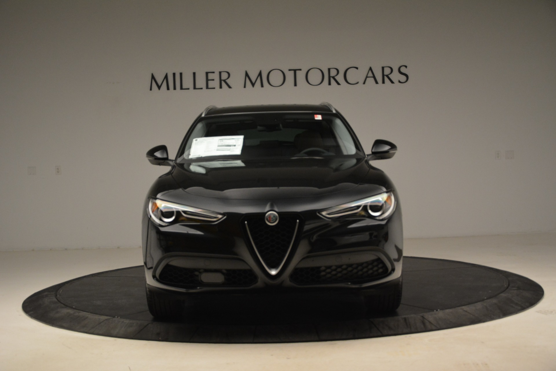 New-2018-Alfa-Romeo-Stelvio-Q4