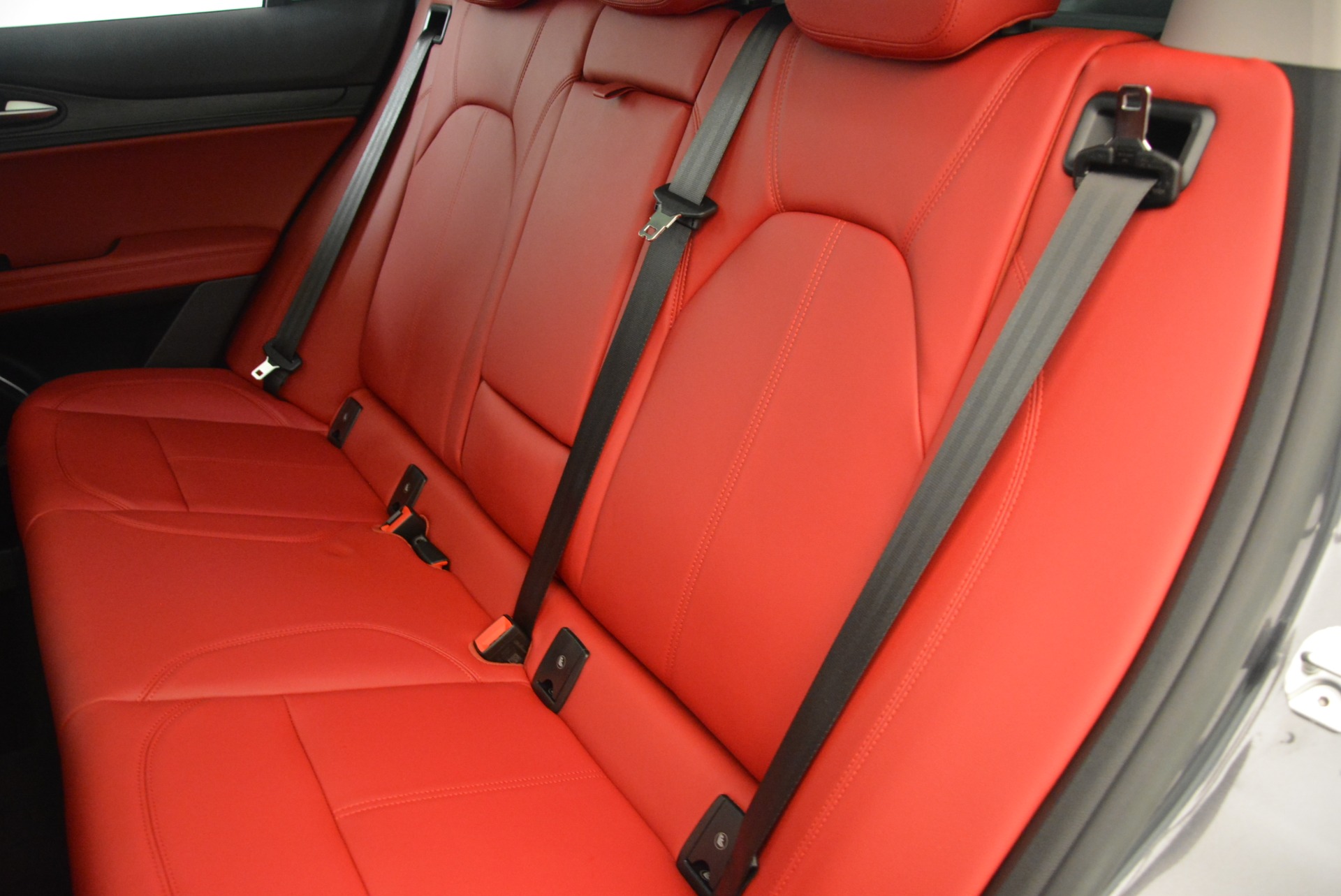 New-2018-Alfa-Romeo-Stelvio-Q4