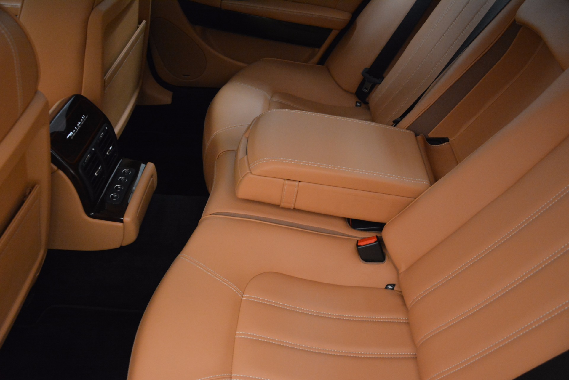 Used-2010-Maserati-Quattroporte-S