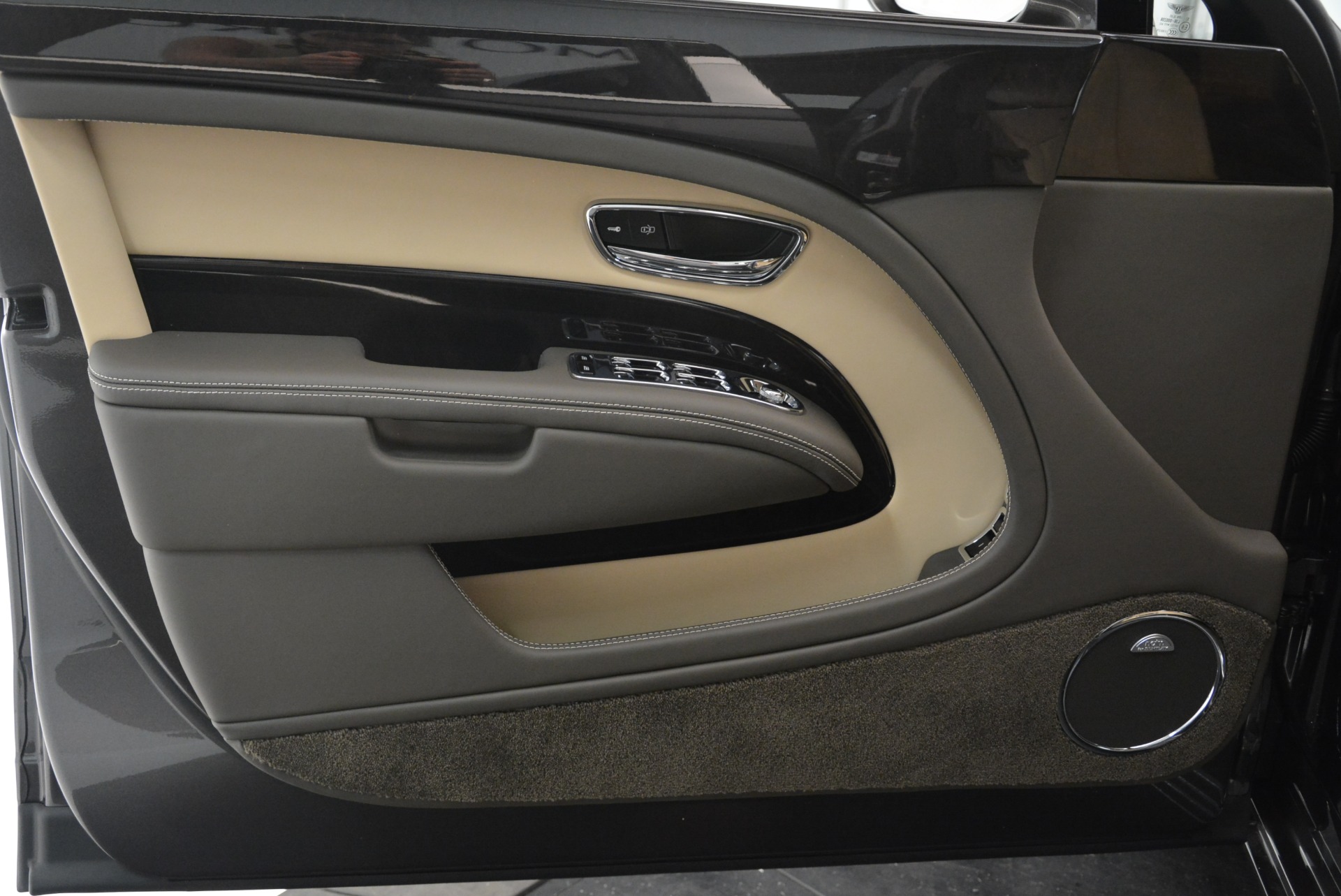 Used-2017-Bentley-Mulsanne-EWB