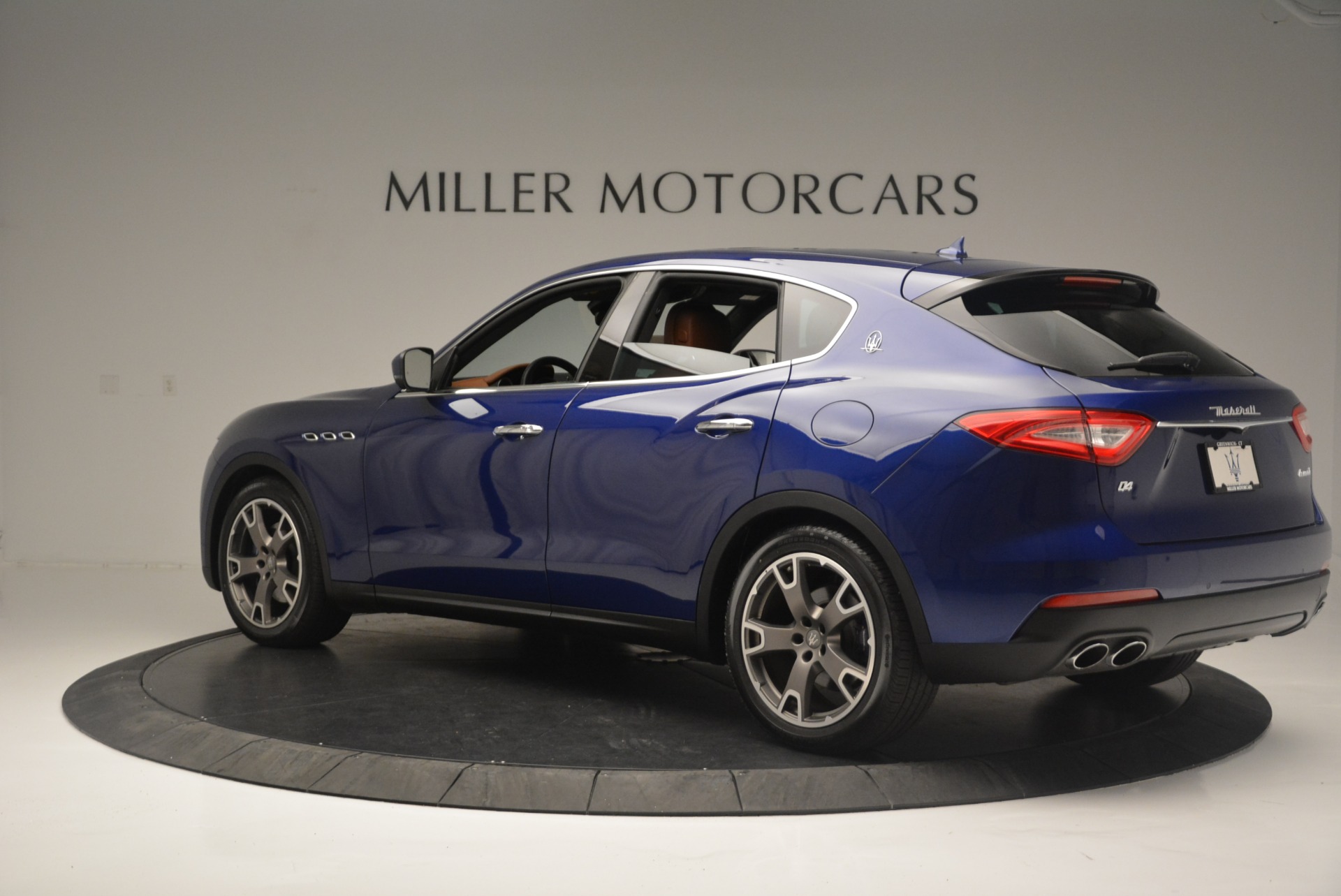 New-2018-Maserati-Levante-Q4