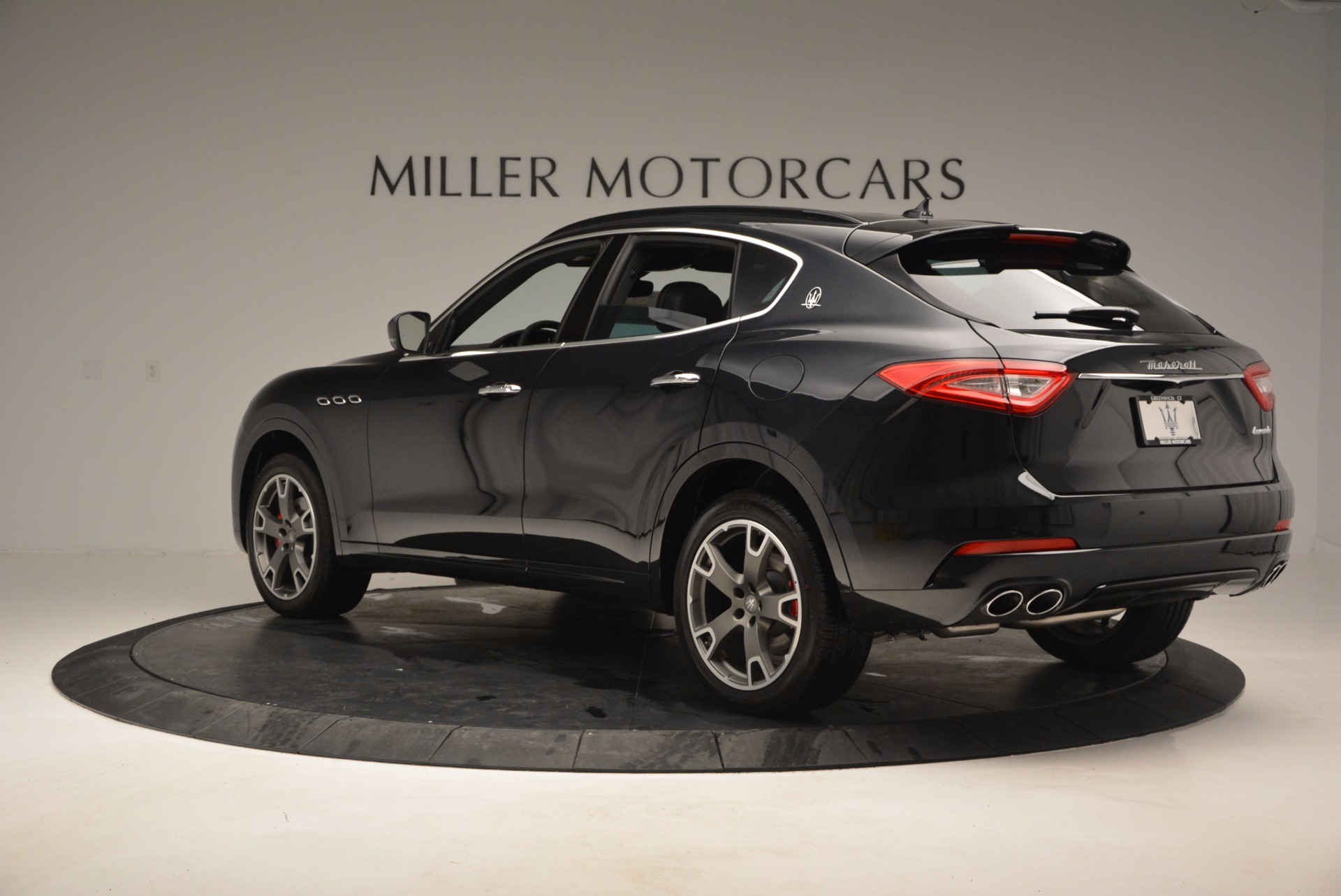 New-2017-Maserati-Levante-S-Q4