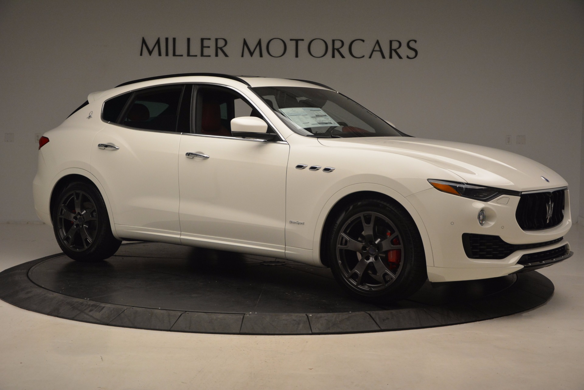 New-2018-Maserati-Levante-Q4-GranSport