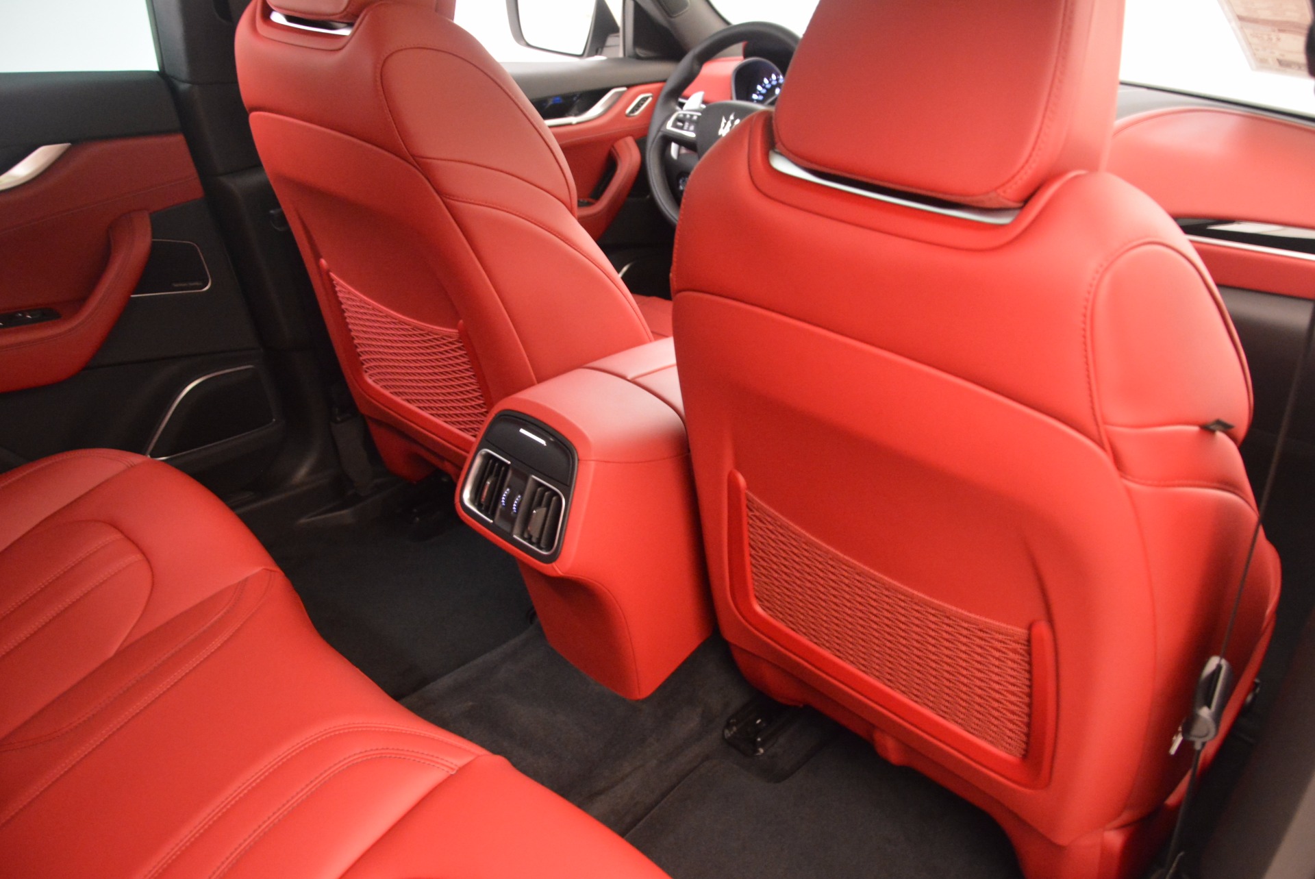 New-2018-Maserati-Levante-Q4-GranSport