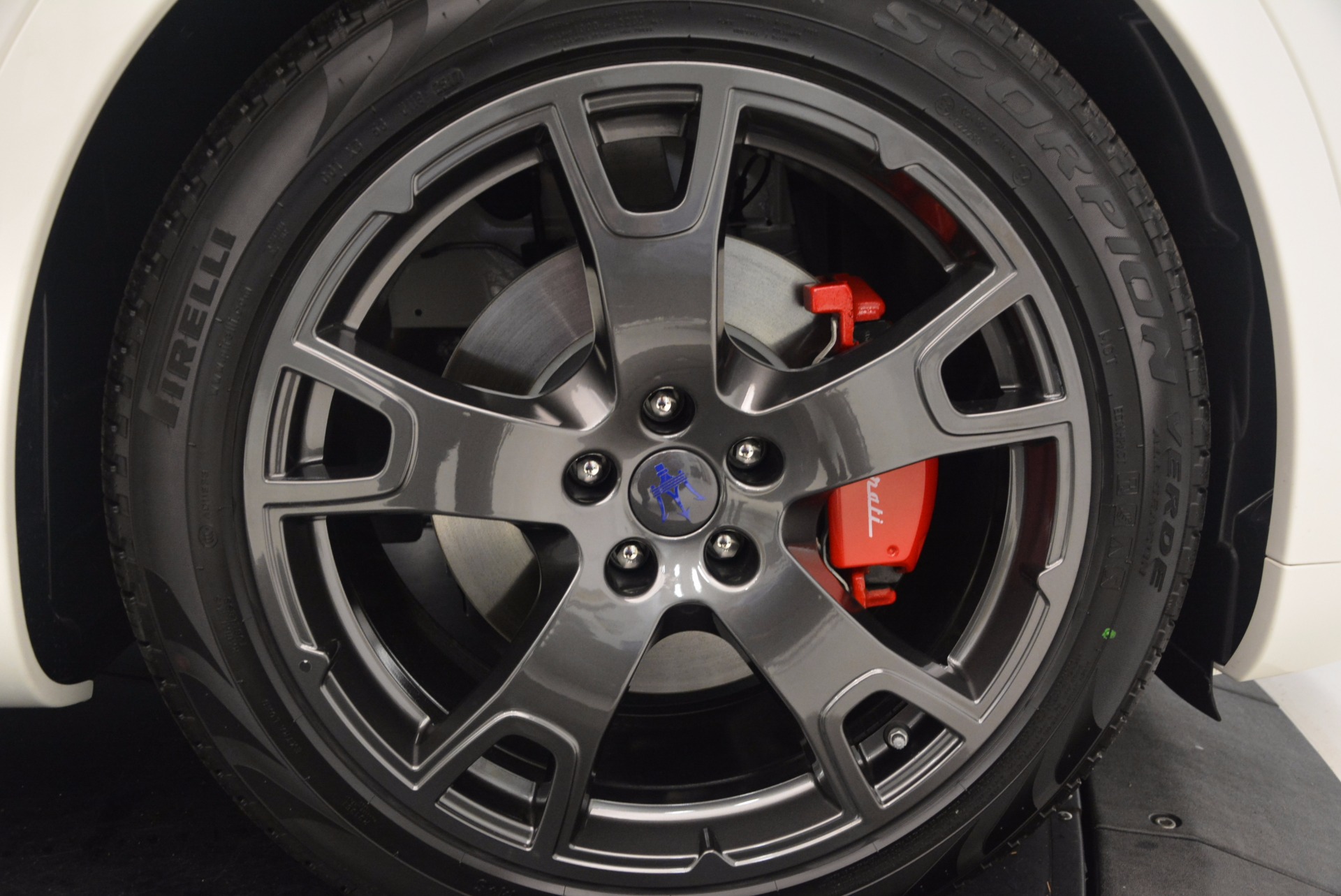 New-2018-Maserati-Levante-Q4-GranSport