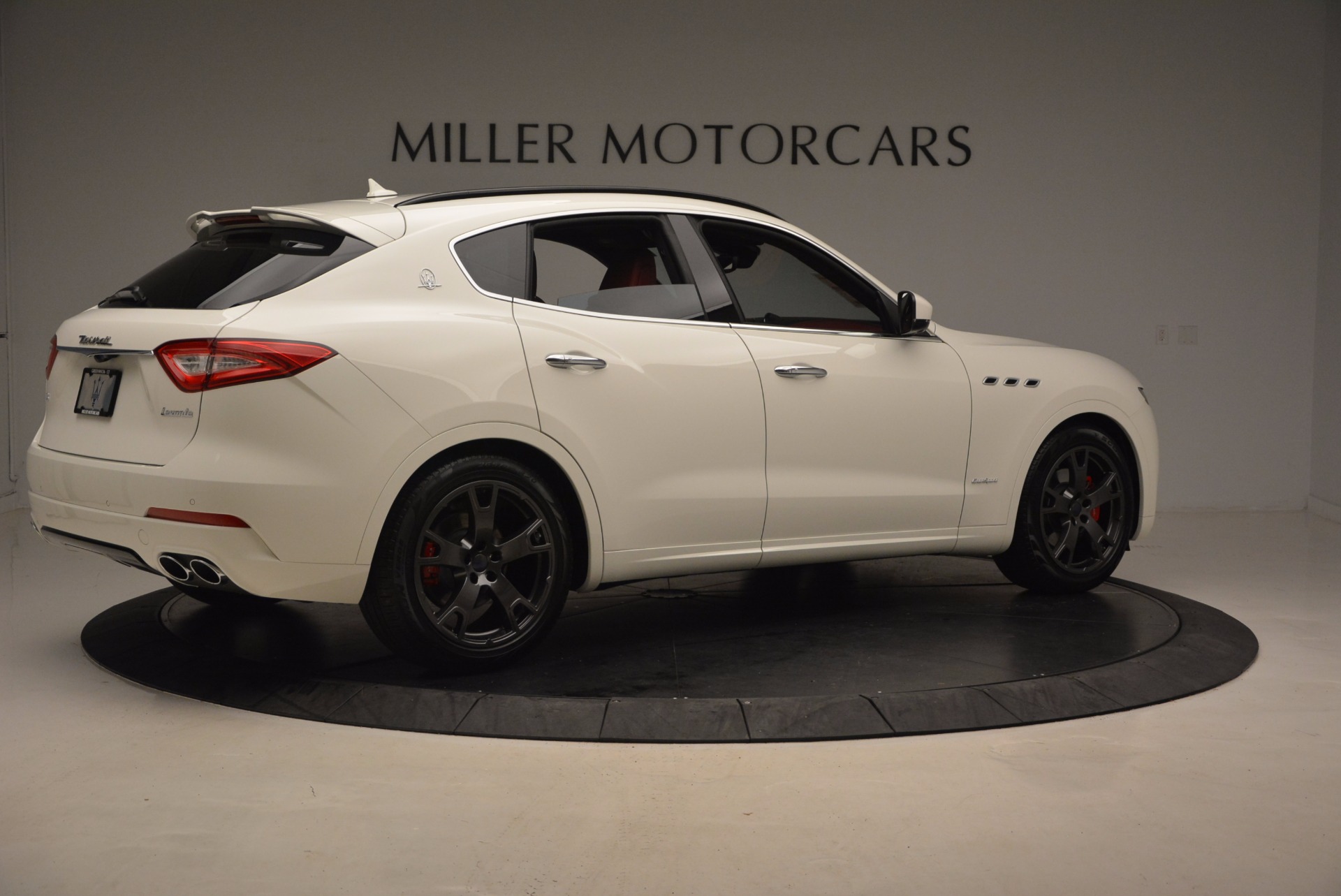 New-2018-Maserati-Levante-Q4-GranSport