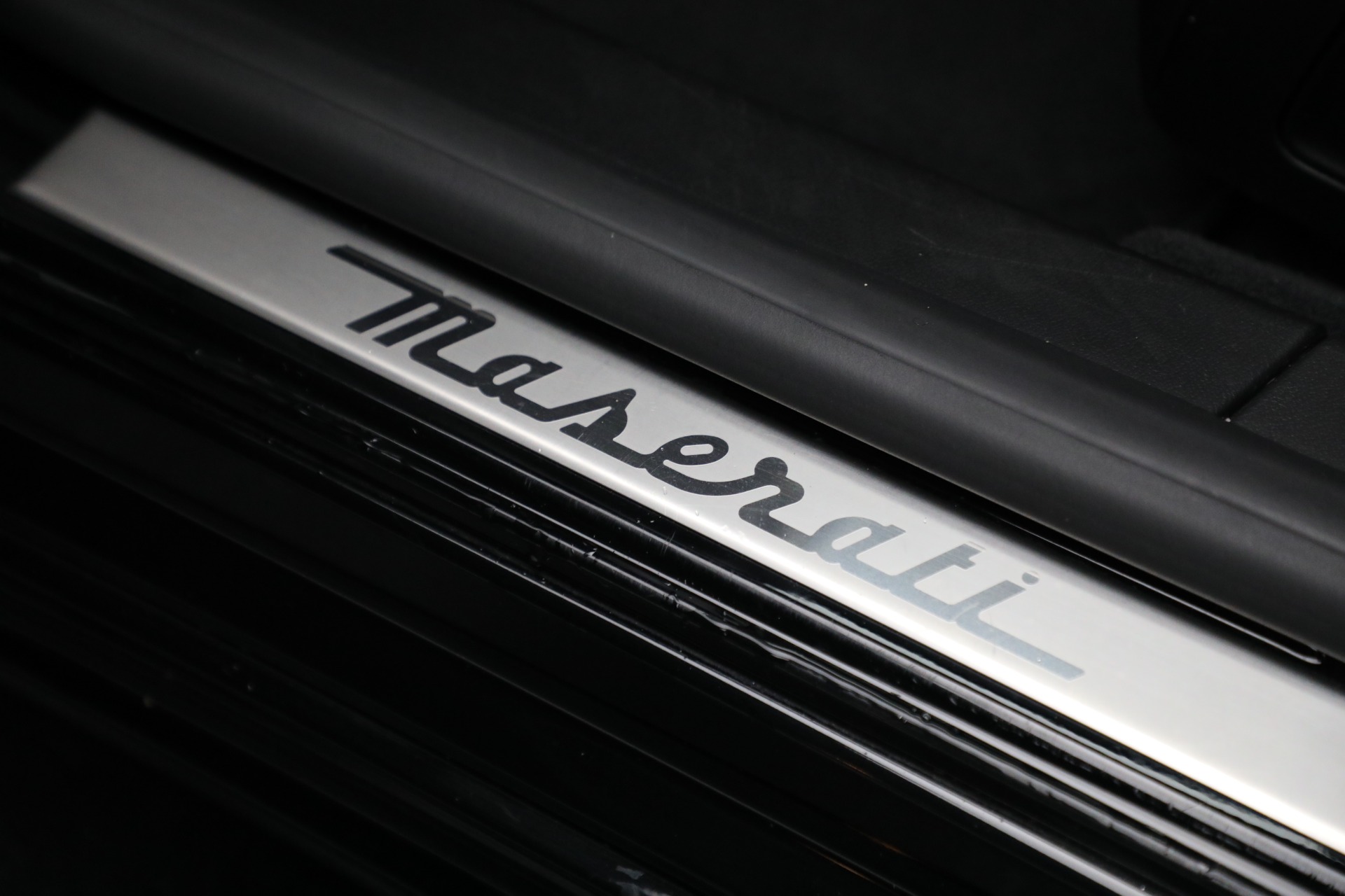 Used-2018-Maserati-Ghibli-S-Q4-Gransport