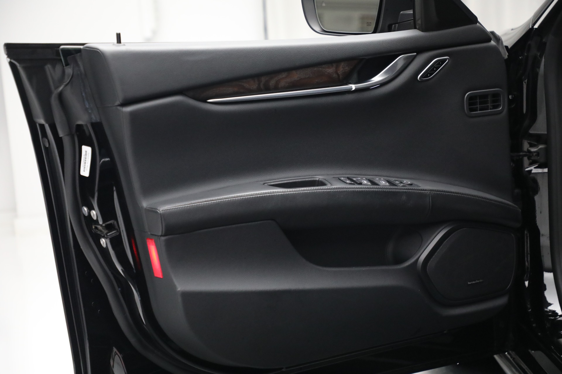 Used-2018-Maserati-Ghibli-S-Q4-Gransport