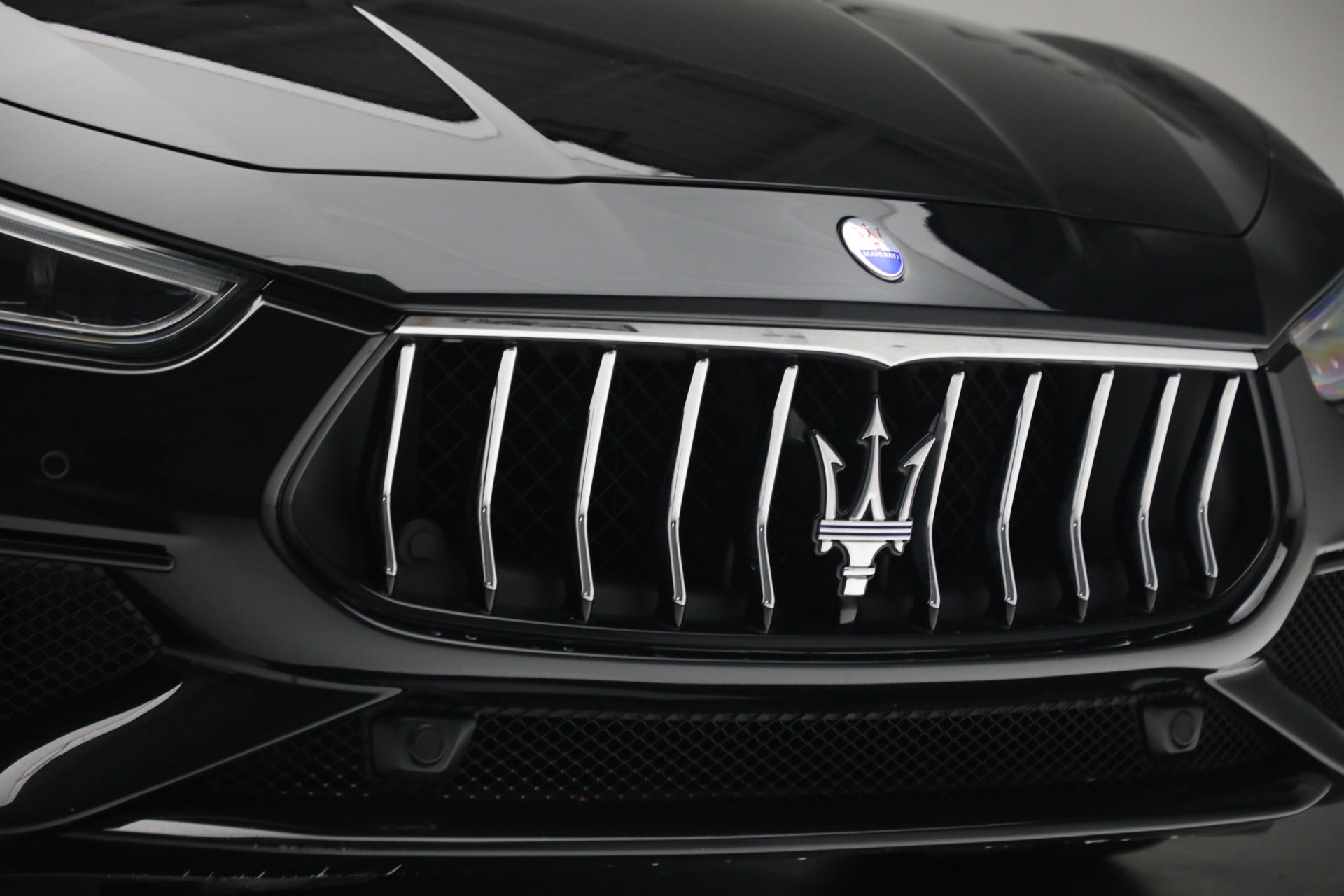 Used-2018-Maserati-Ghibli-S-Q4-Gransport