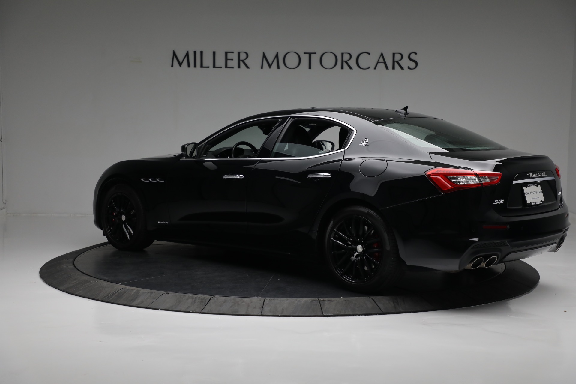 Used-2018-Maserati-Ghibli-S-Q4-Gransport